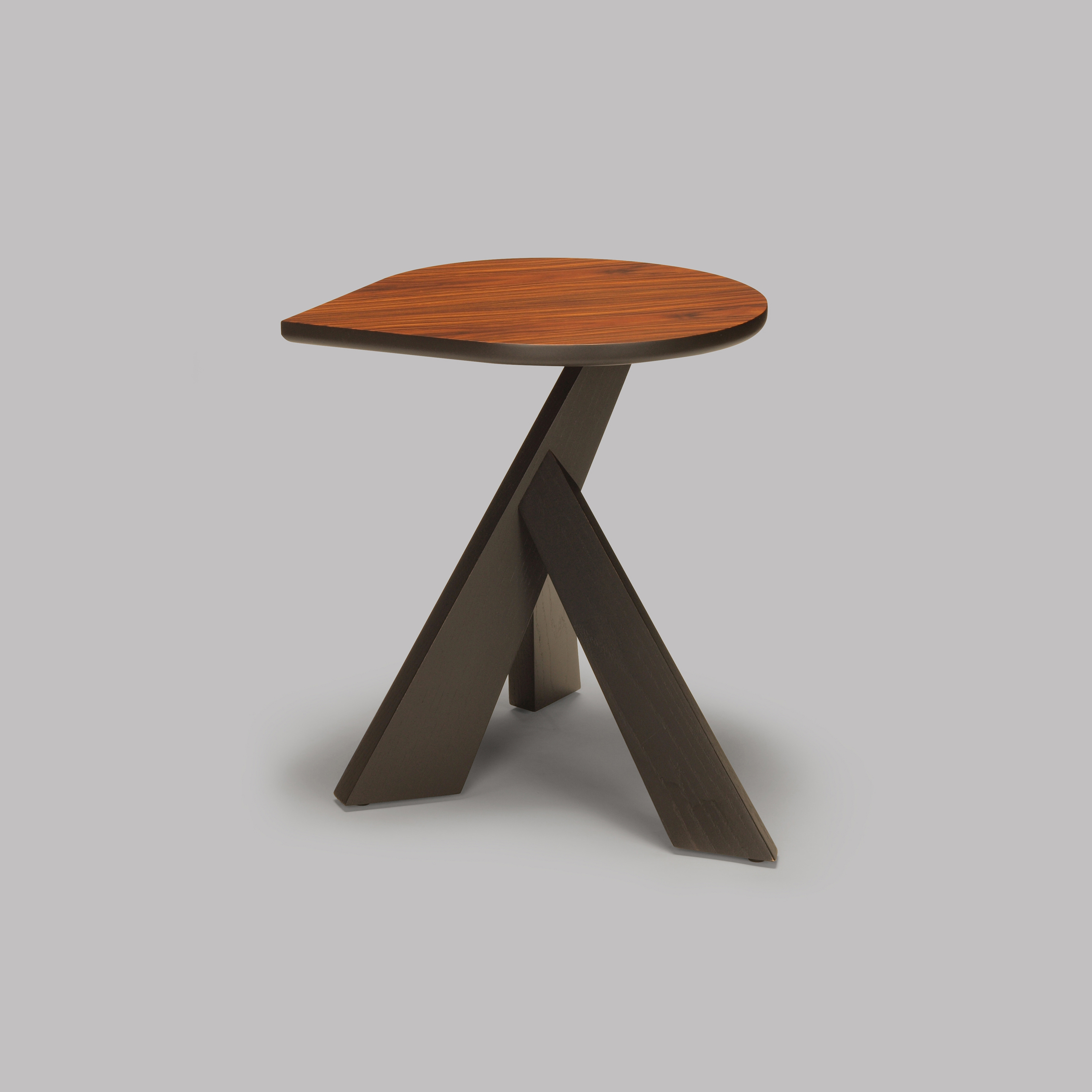 drop series ant b side table