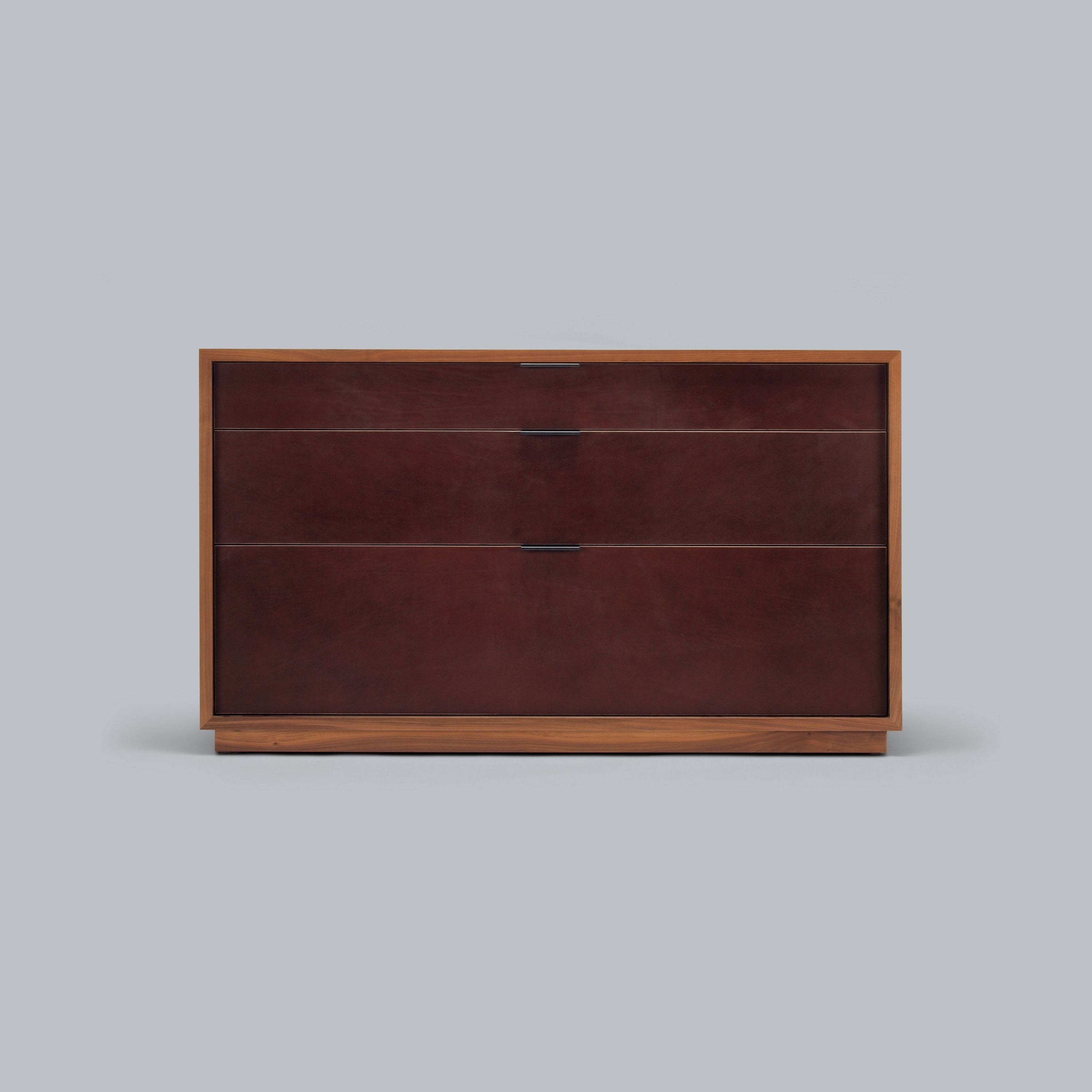 Mostrar el producto lineground 3-drawer horizontal bureau del fabricante Skram