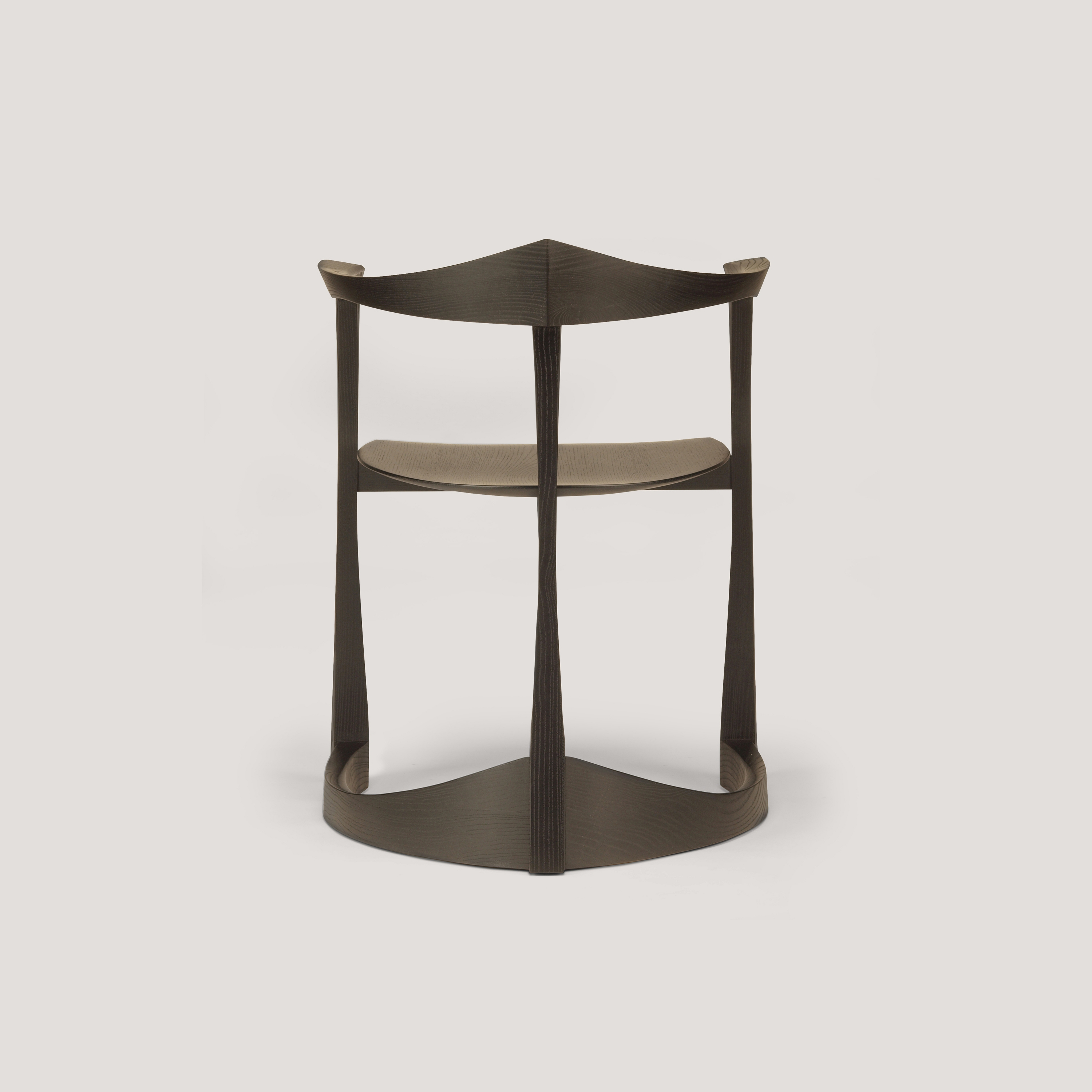 L01 armchair