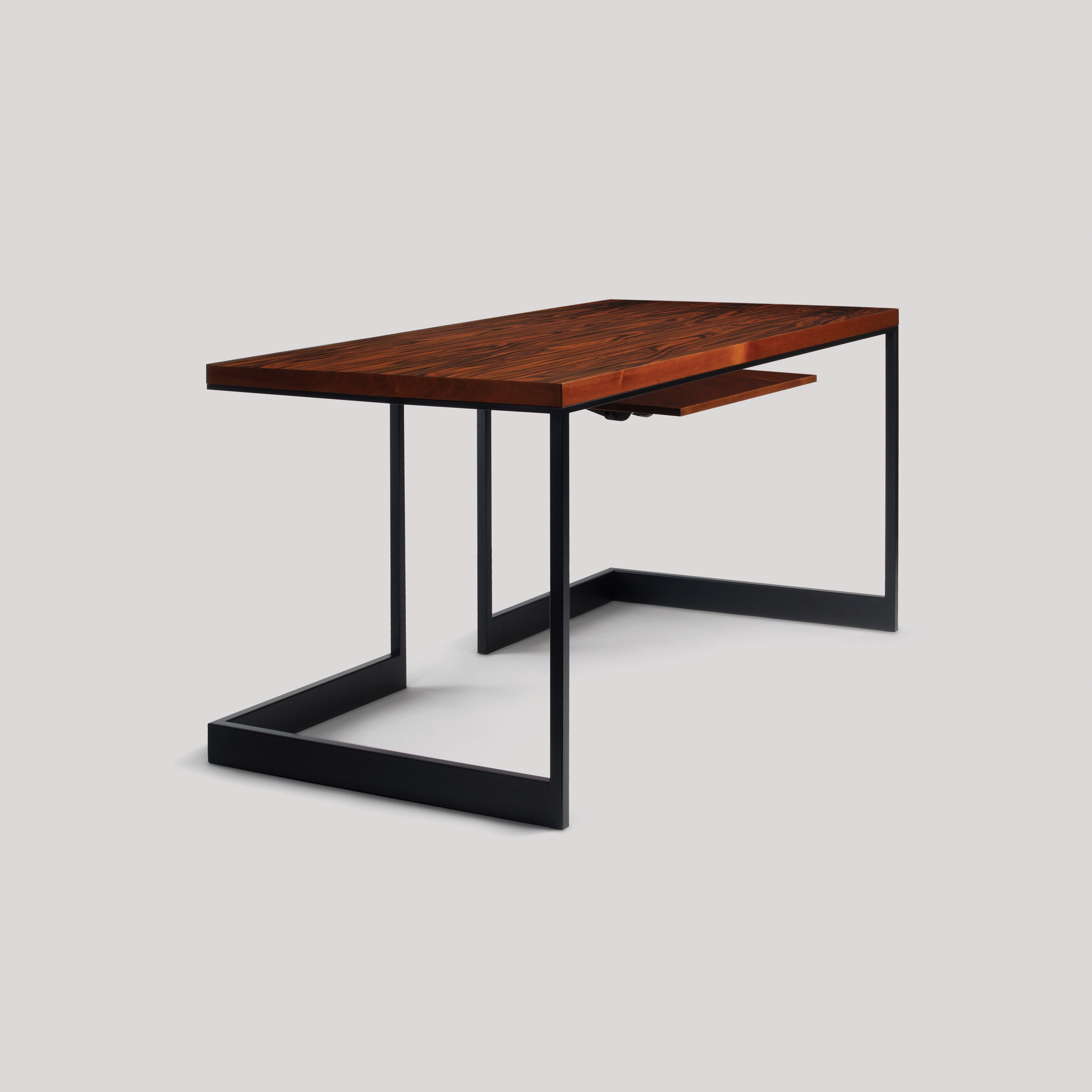 Produkt wishbone slab top desk des Herstellers Skram anzeigen