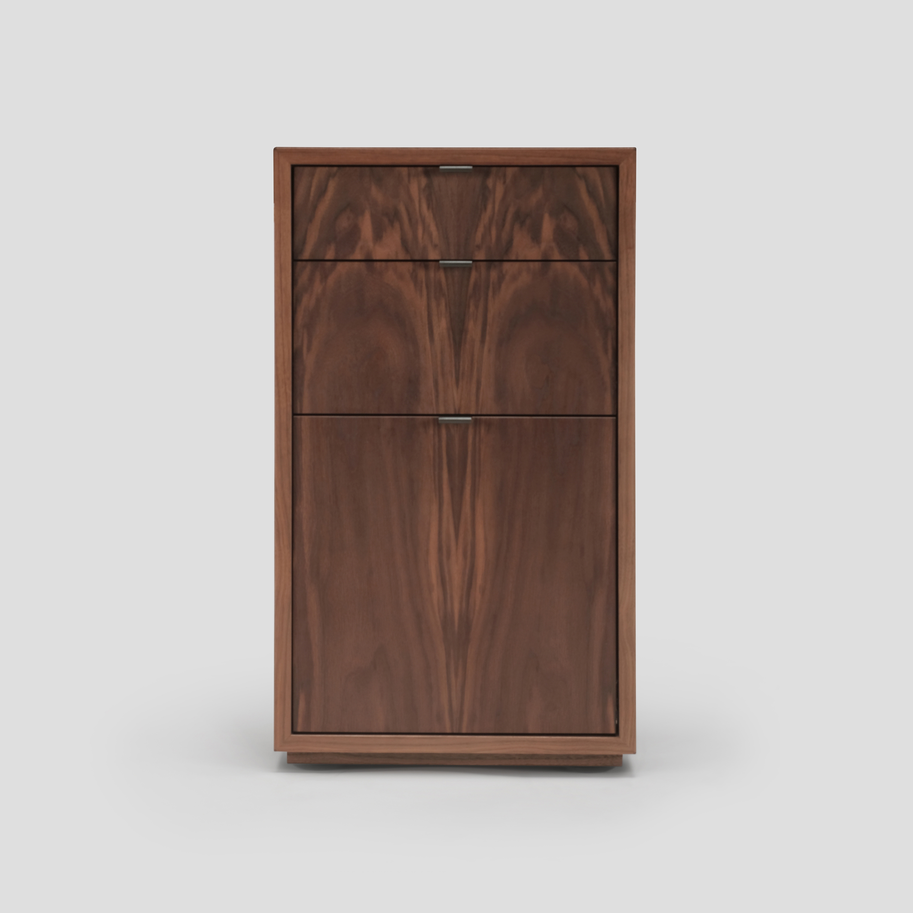 Mostrar el producto wishbone 3-drawer cabinet del fabricante Skram