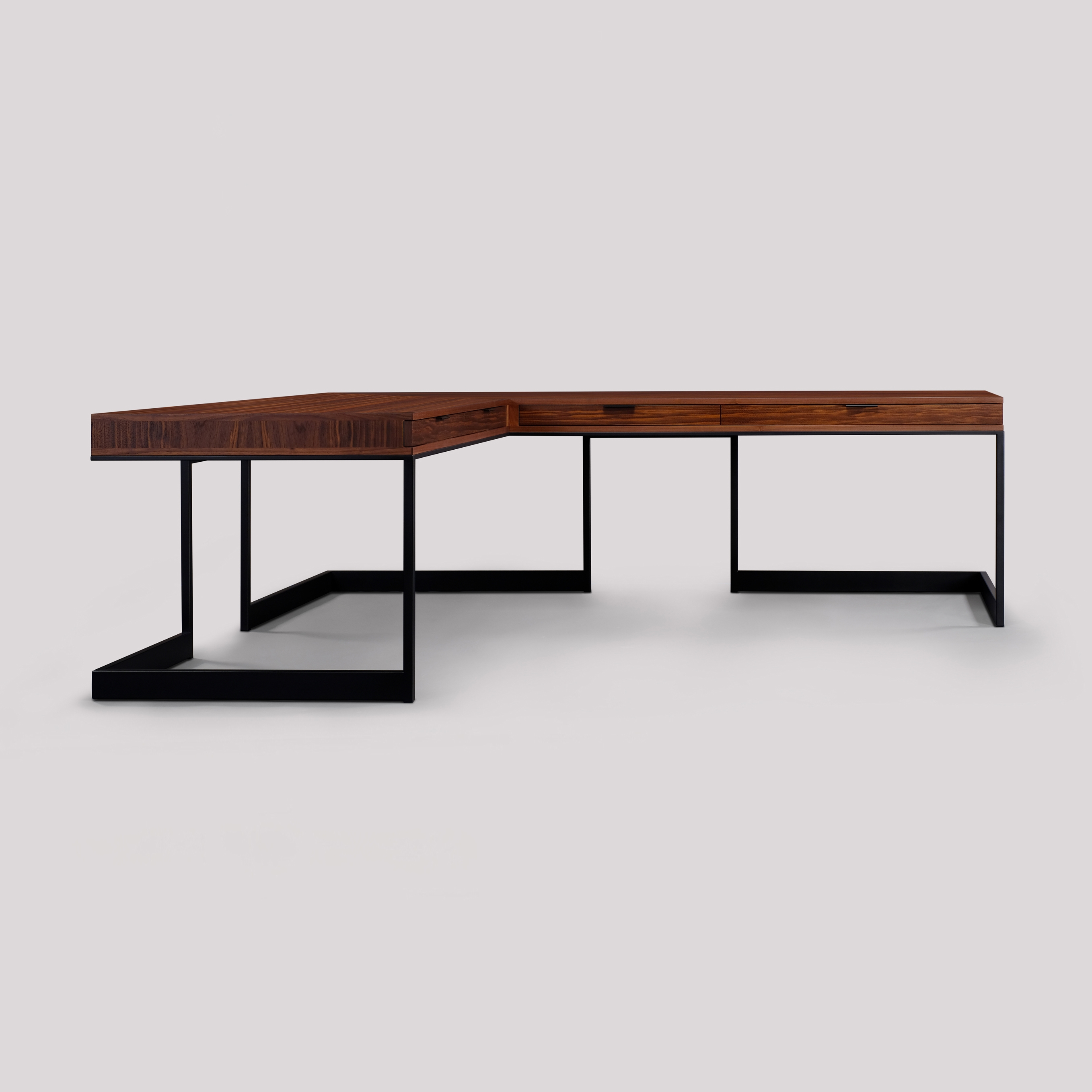 Produkt wishbone executive desk des Herstellers Skram anzeigen