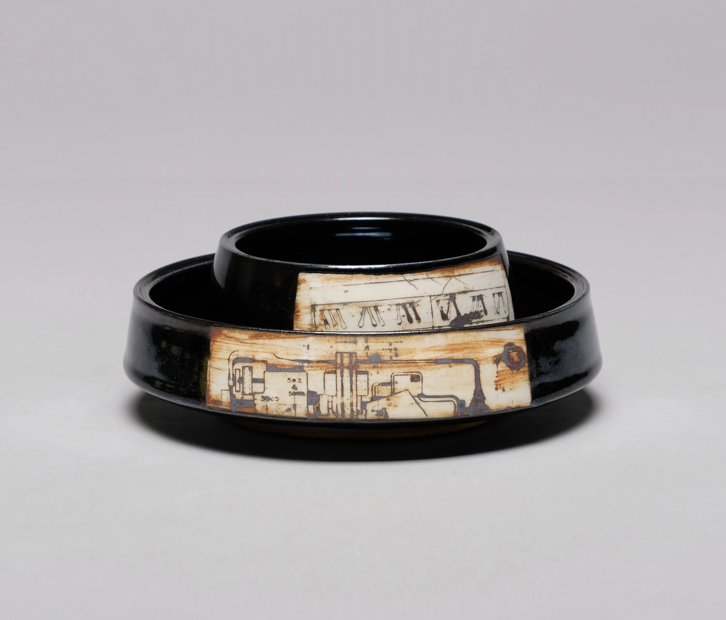 Skram - oxide porcelain