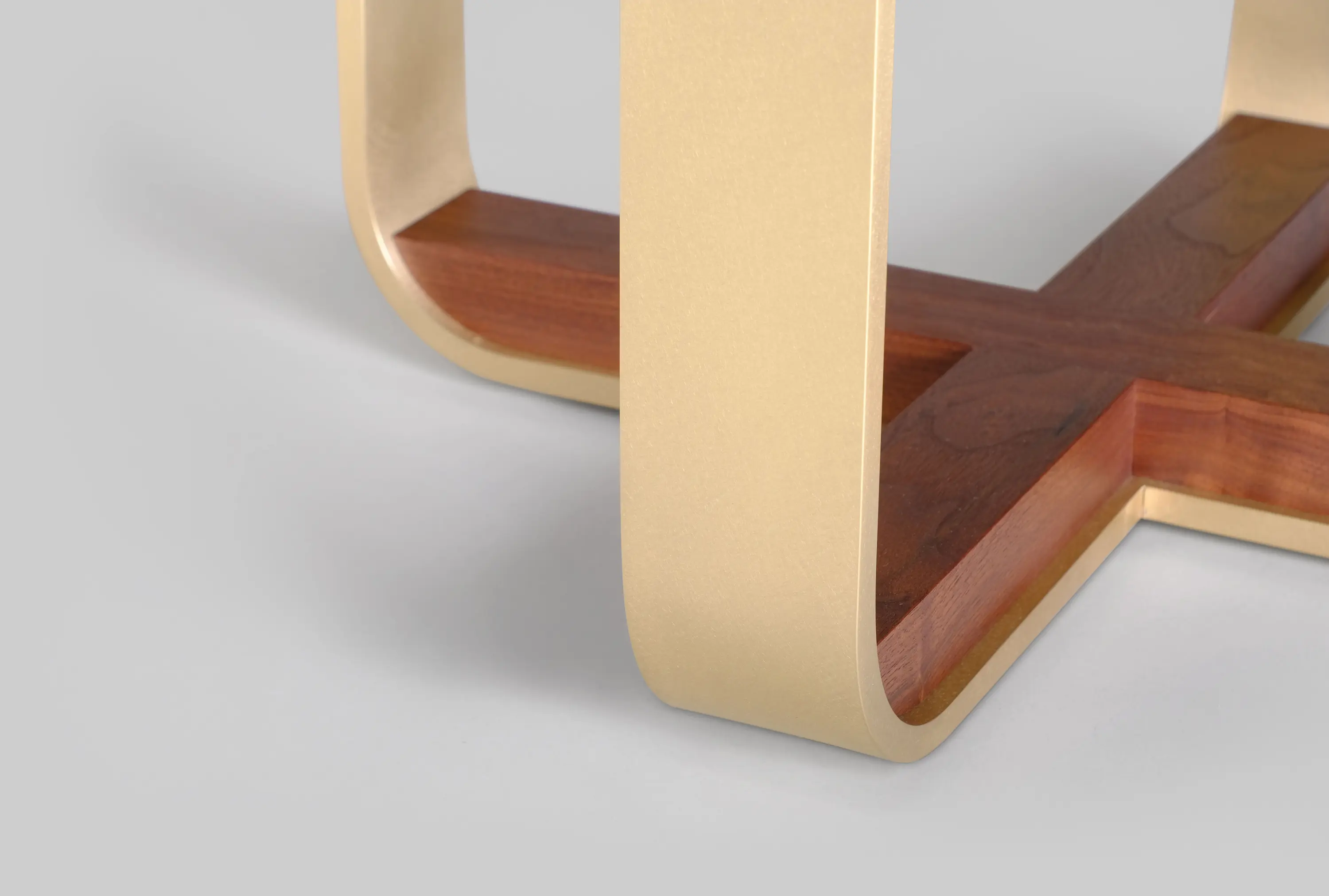 Skram - piedmont round dining table