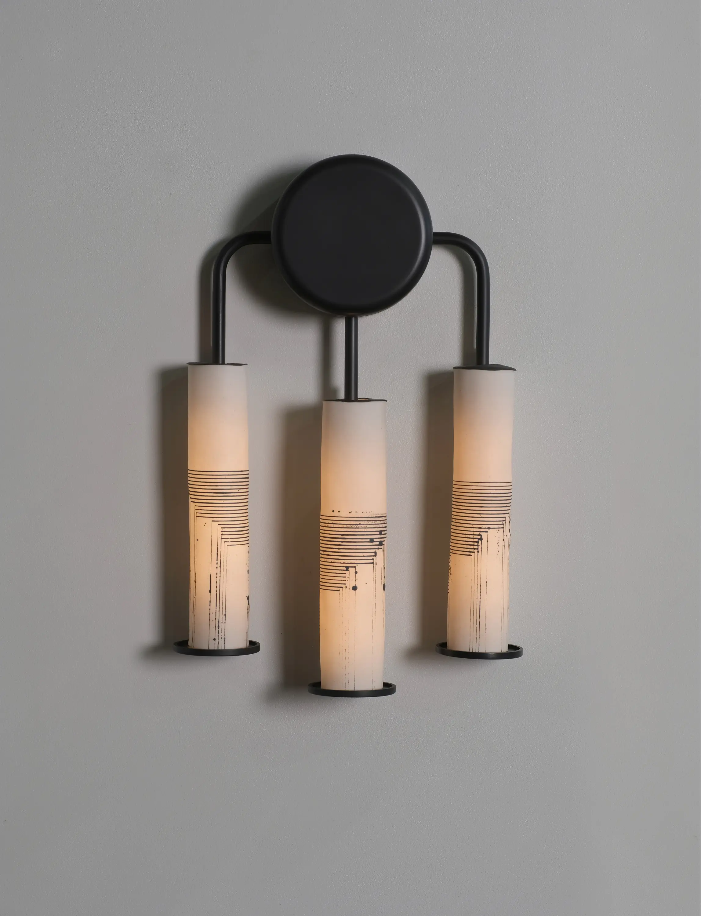Skram - arak one-arm sconce