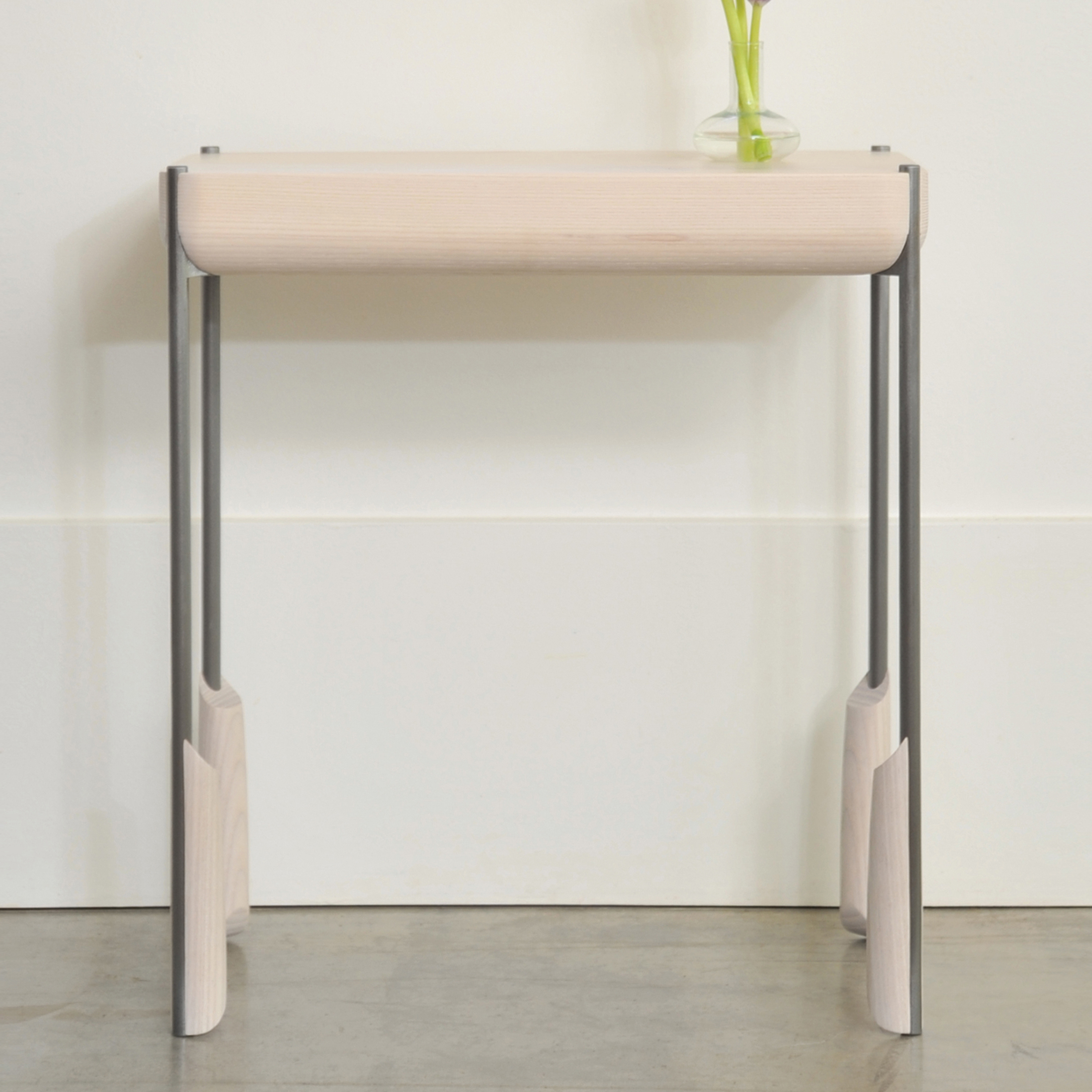 Produkt altai side table des Herstellers Skram anzeigen