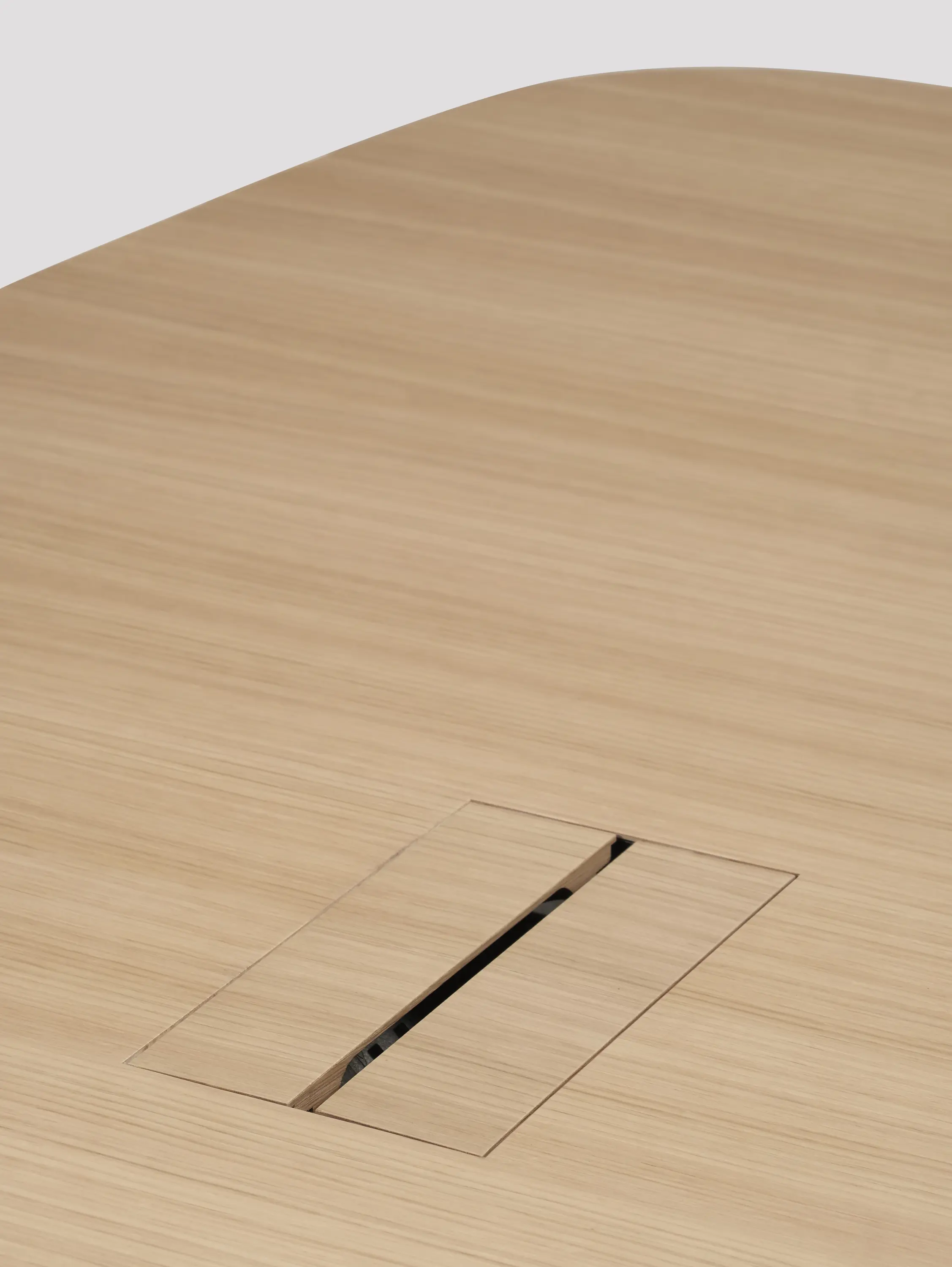 Skram - piedmont meeting table