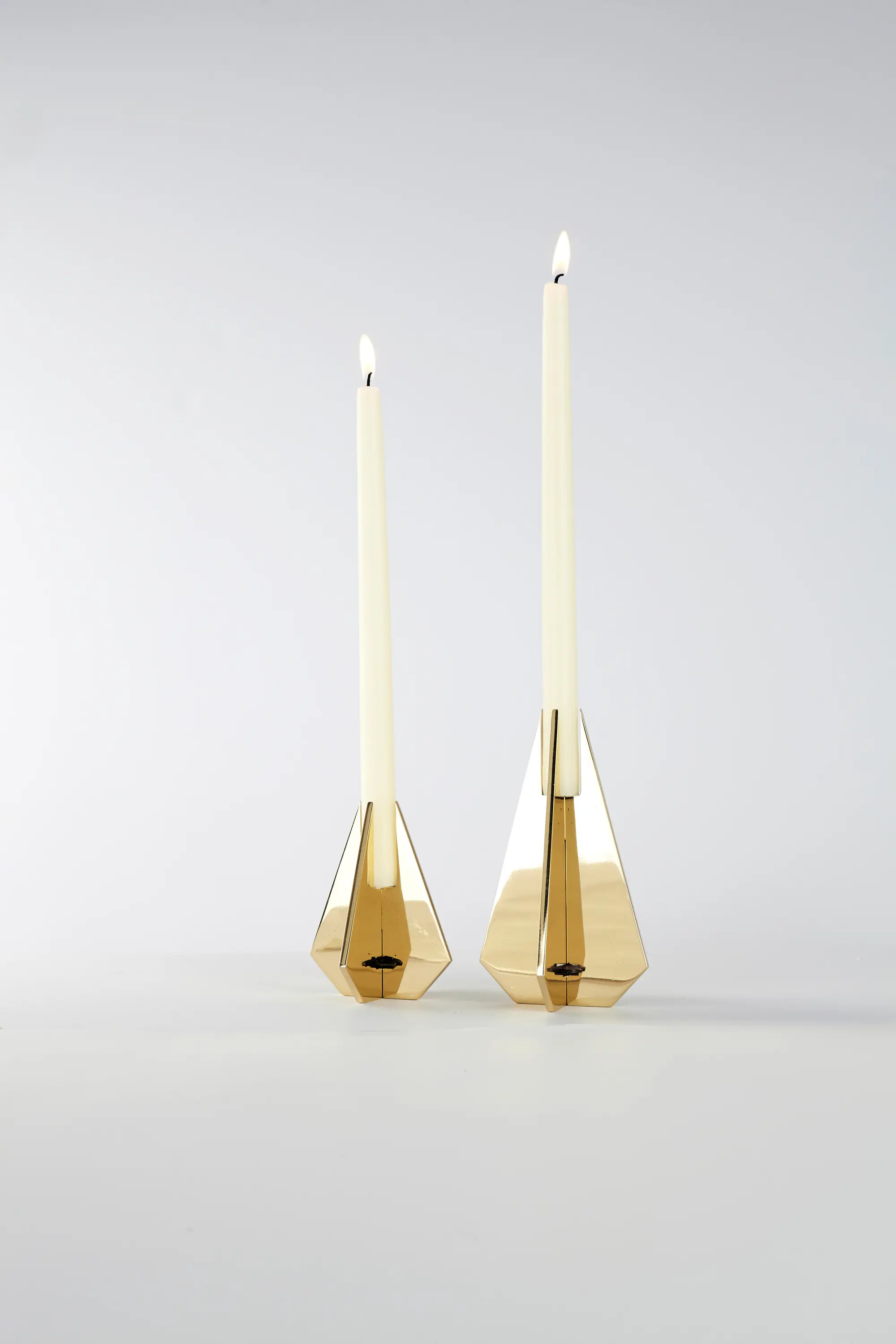 Roll & Hill - Cross 01 Polished brass