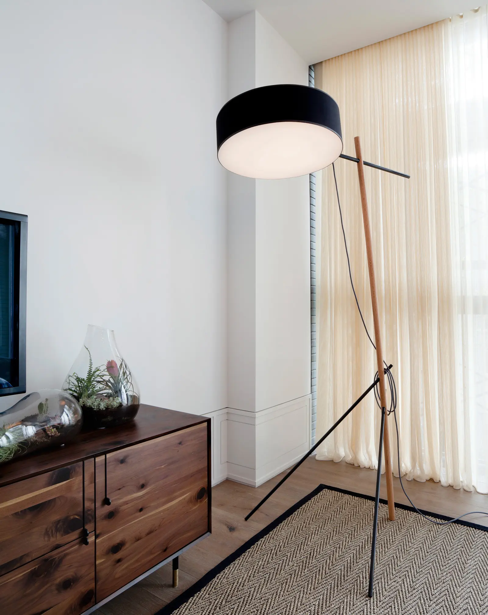 EXCEL FLOOR LAMP (WHITE/OAK) - Free-standing lights from Roll & Hill ...
