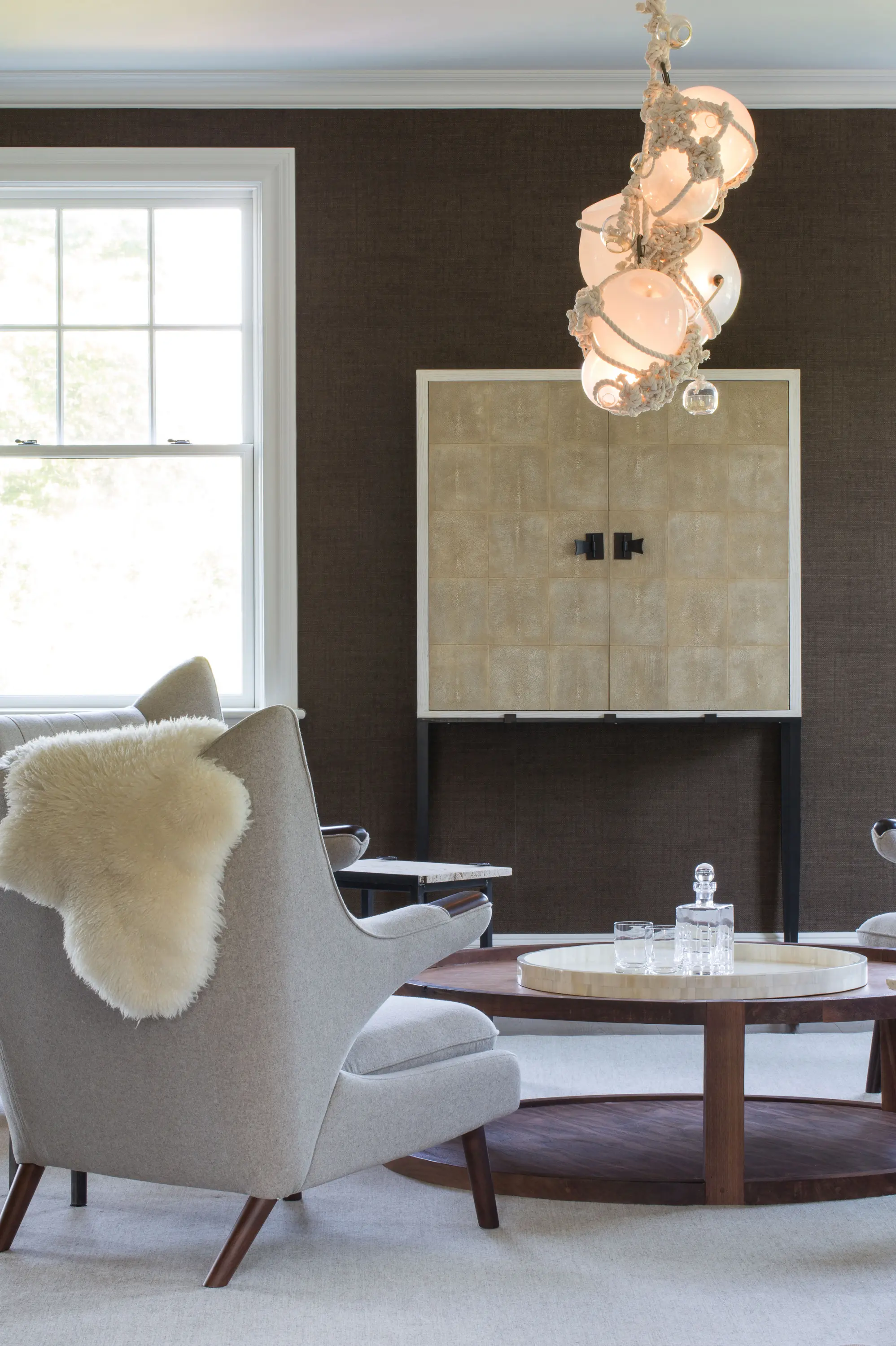 Roll & Hill - Knotty Bubbles Sconce - Small (Natural/Clear)