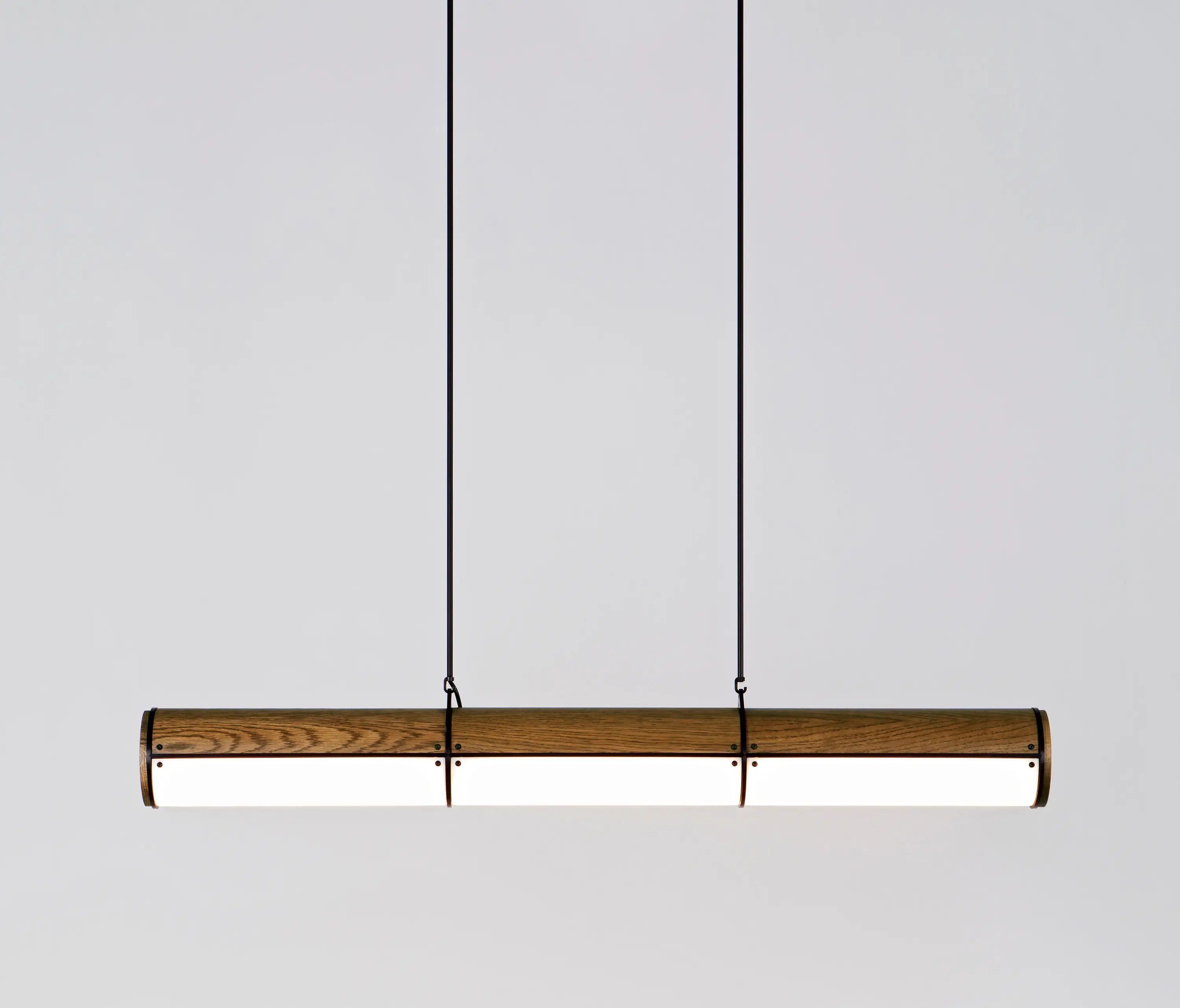 Roll & Hill - Woody Endless Straight - 3 Units (Black/Stained Oak)