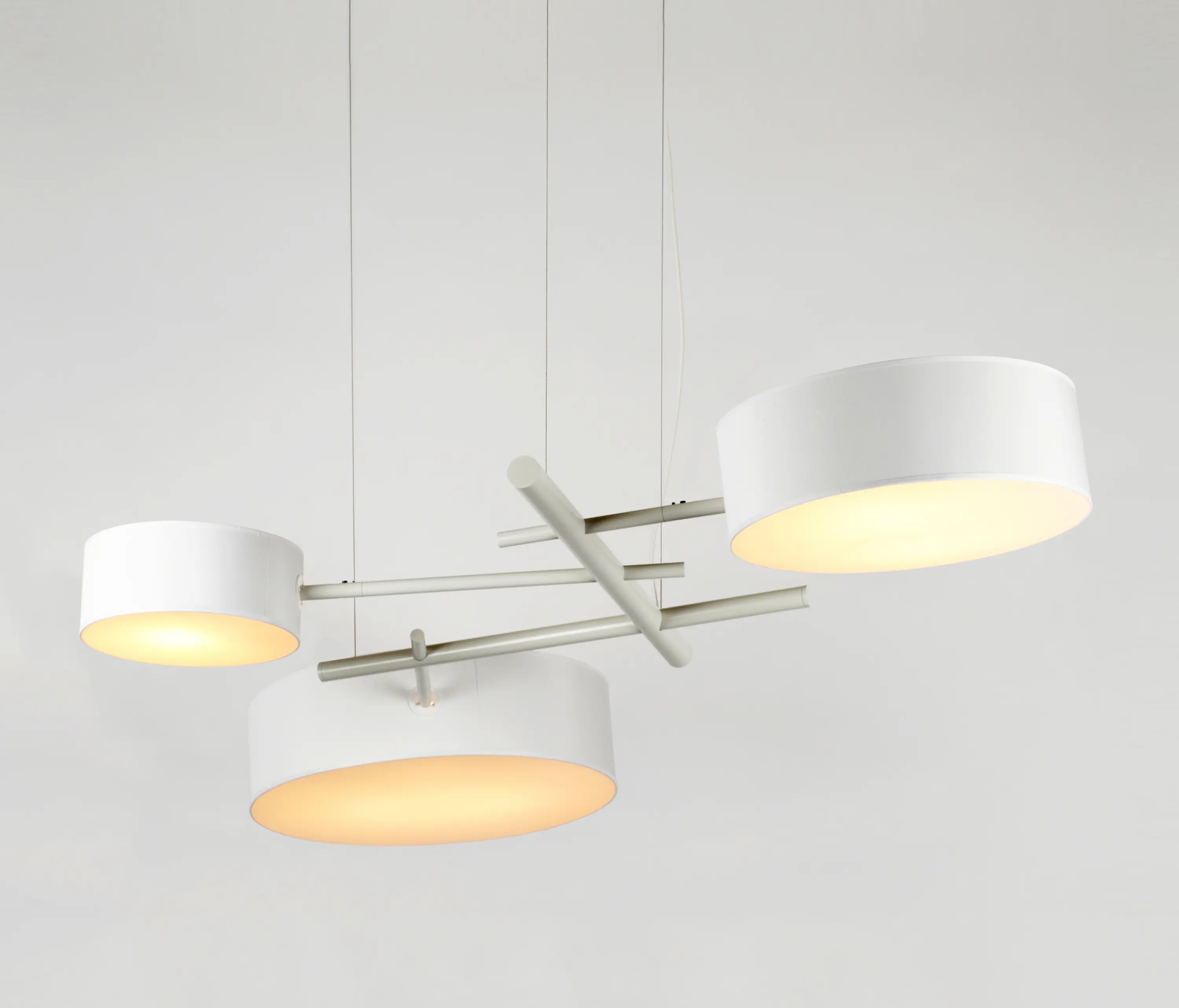 Roll & Hill - Excel Chandelier (White)