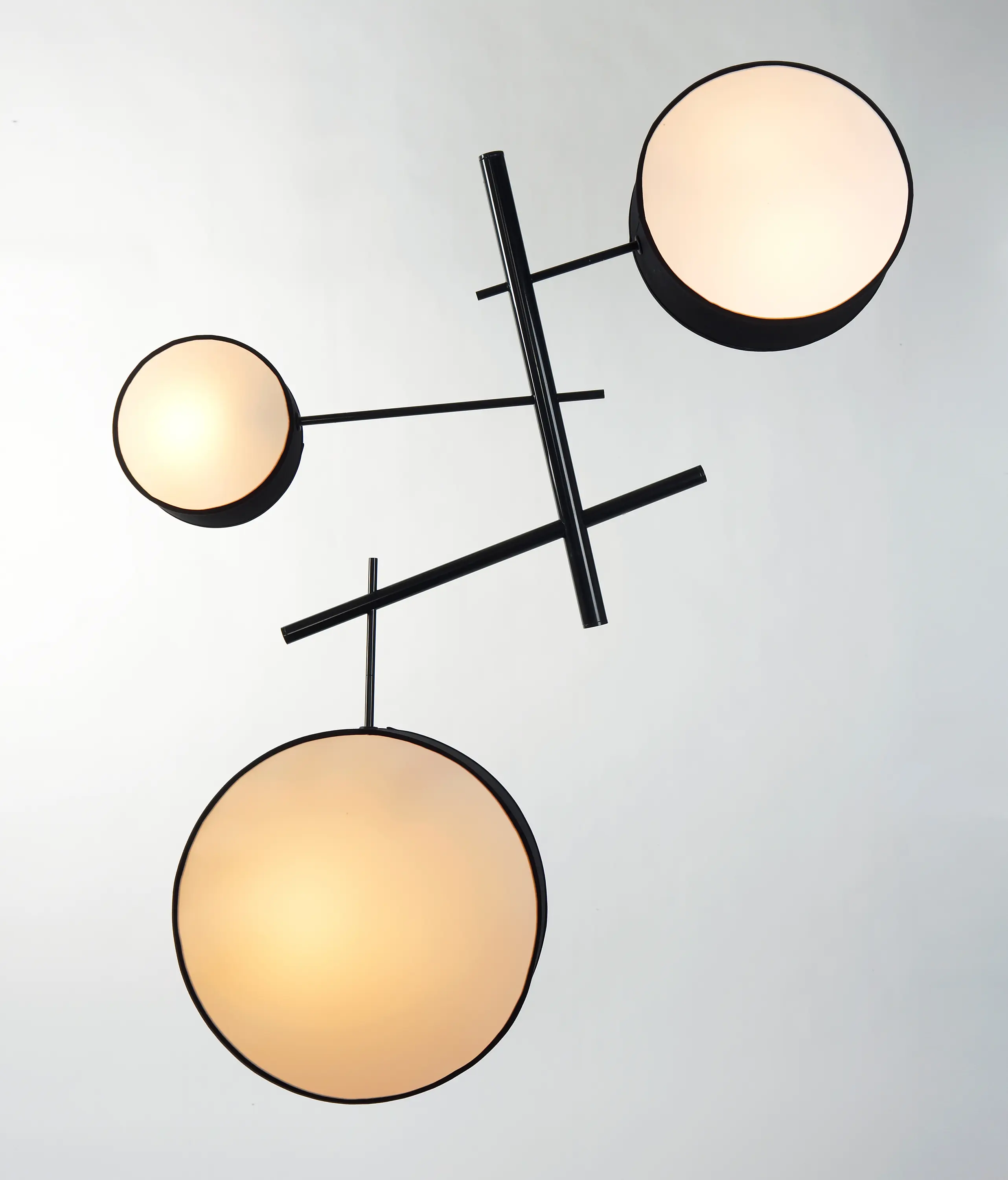 Roll & Hill - Excel Chandelier (Black)