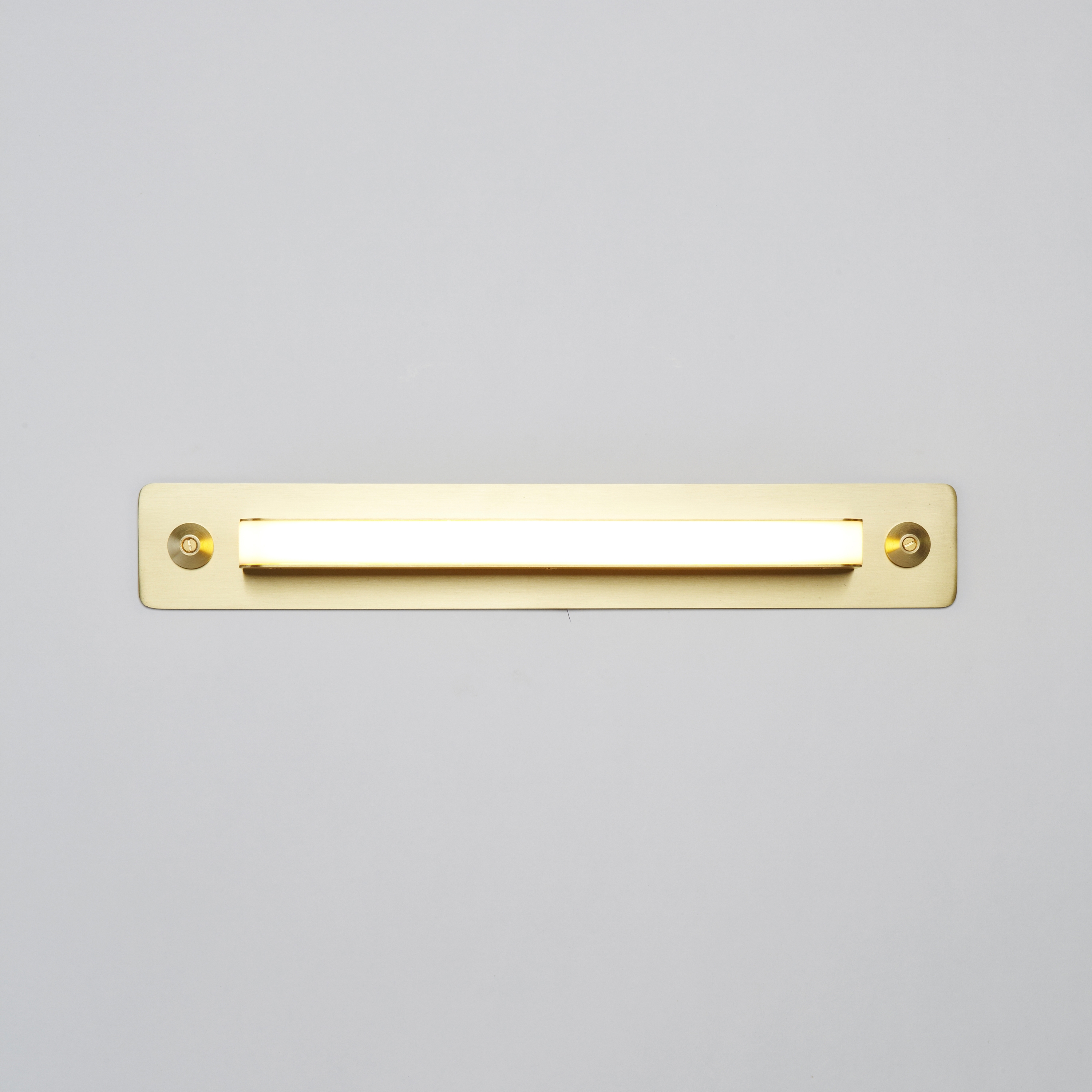 Produkt Halo Sconce - 18 inches (Brushed brass) des Herstellers Roll & Hill anzeigen