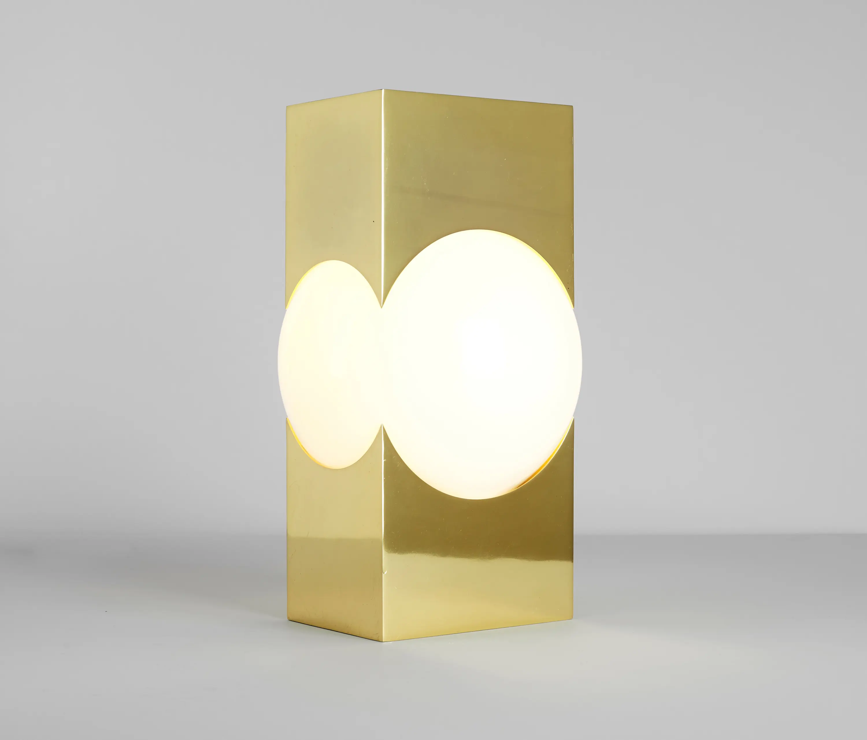 Roll & Hill - Atlas 02 (Polished brass)