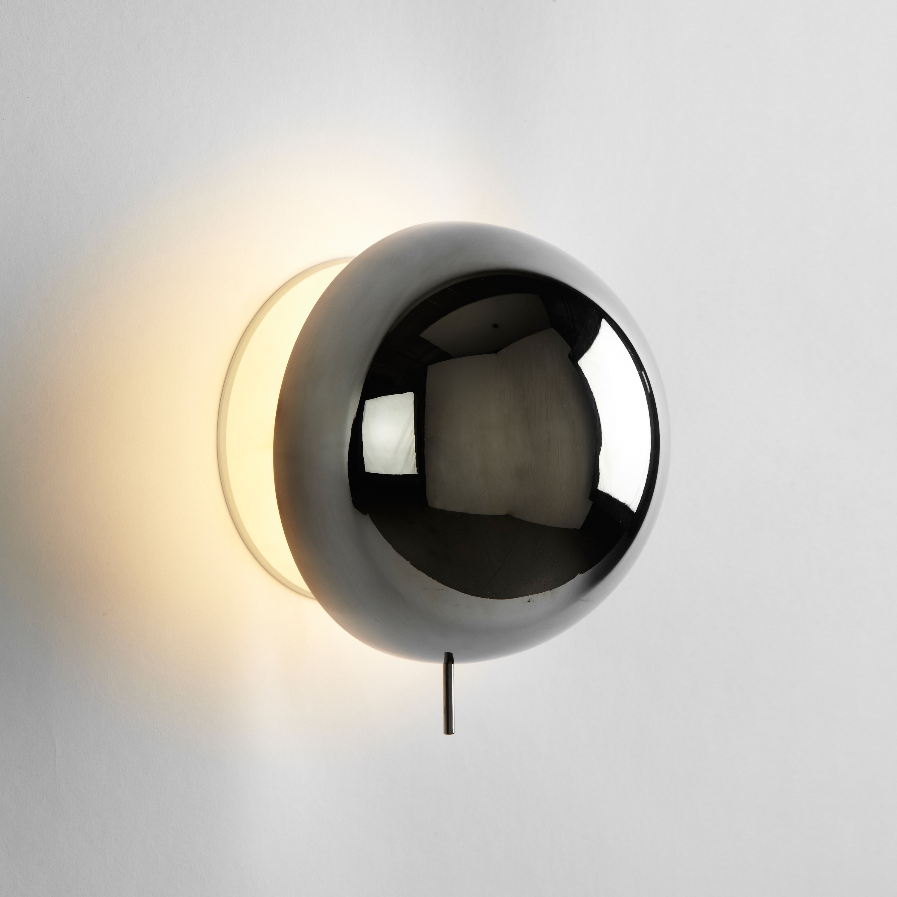 Eclipse Sconce (Polished nickel)
