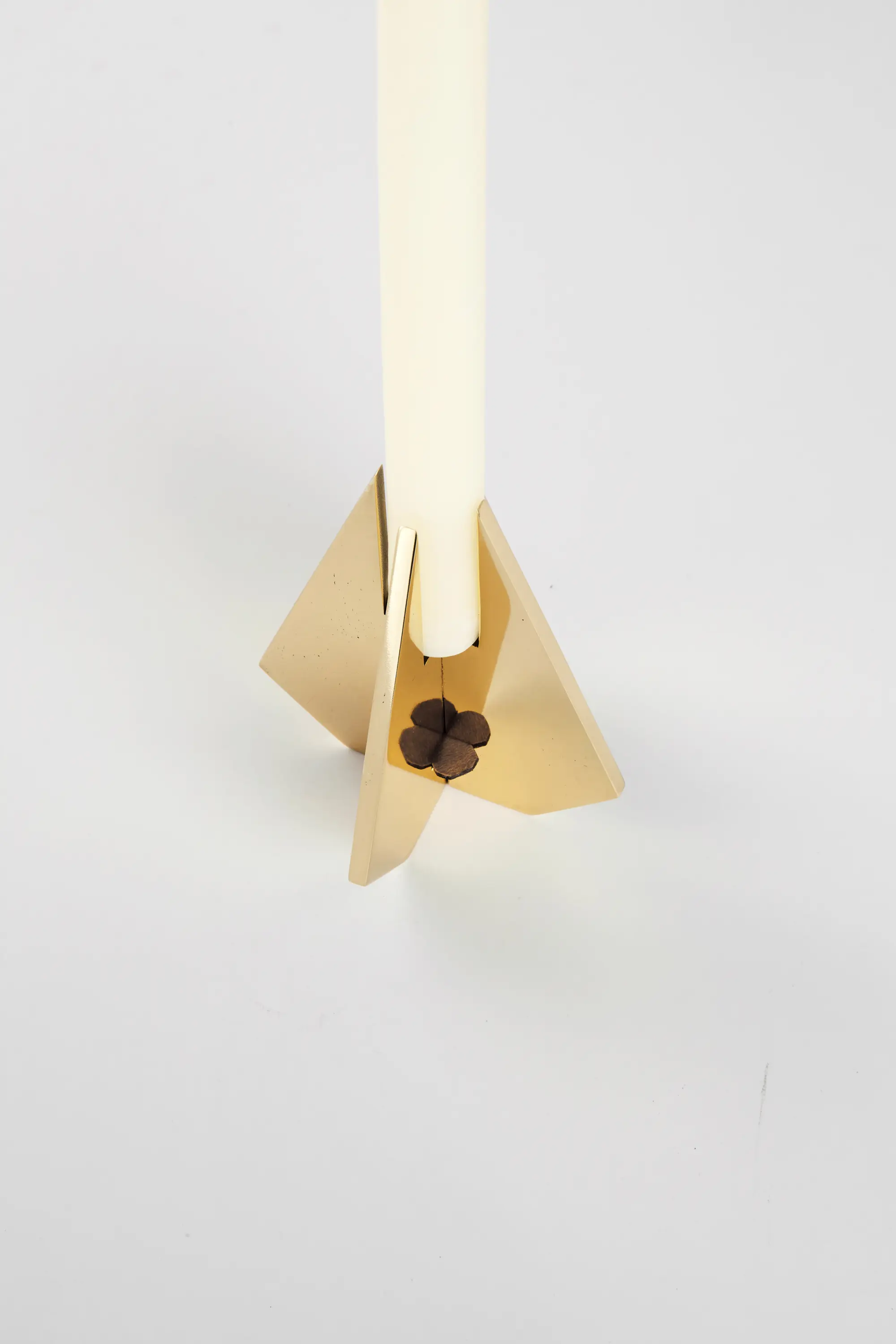 Roll & Hill - Cross 03 Polished brass