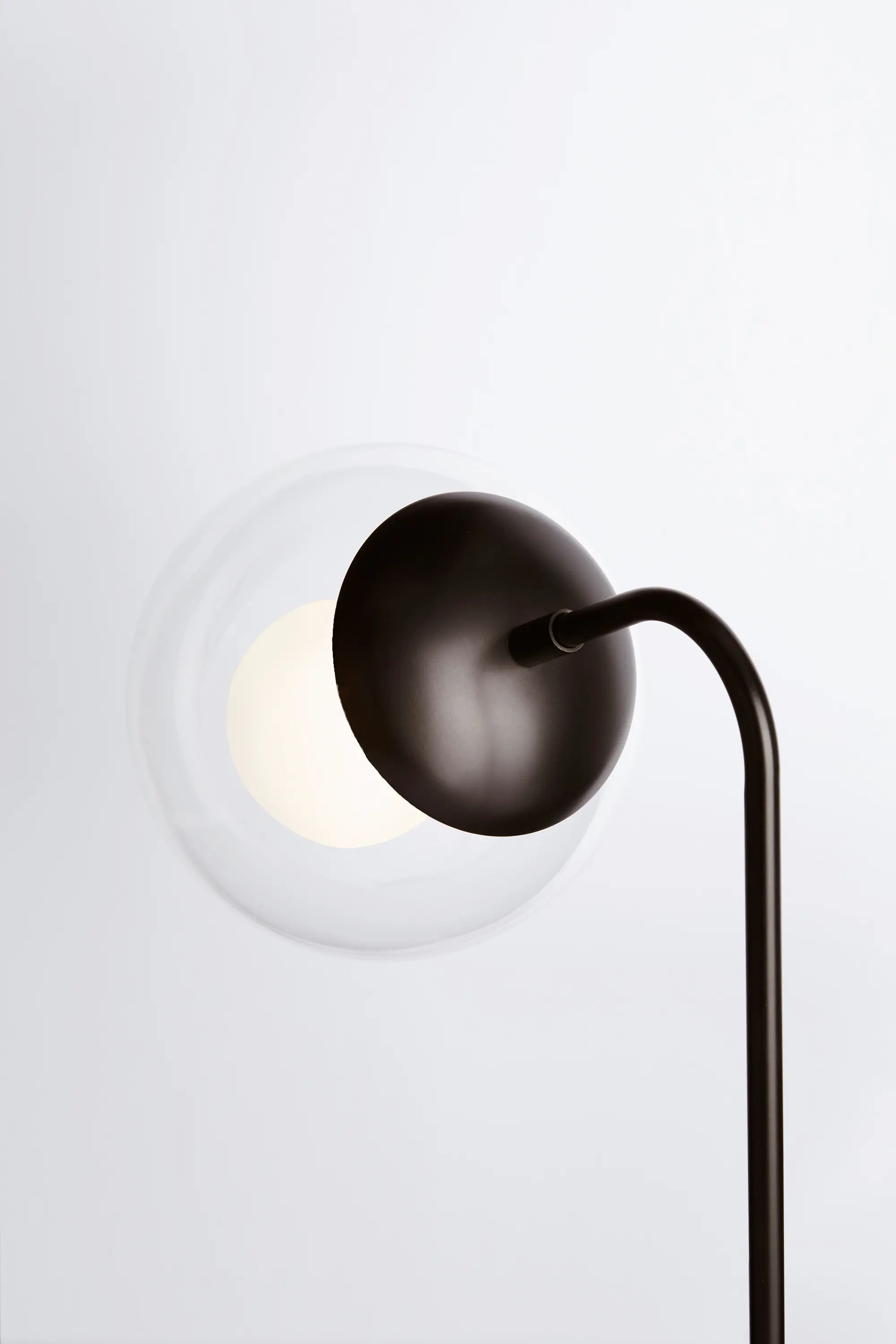 Roll & Hill - Modo Desk Lamp (Black/Clear)