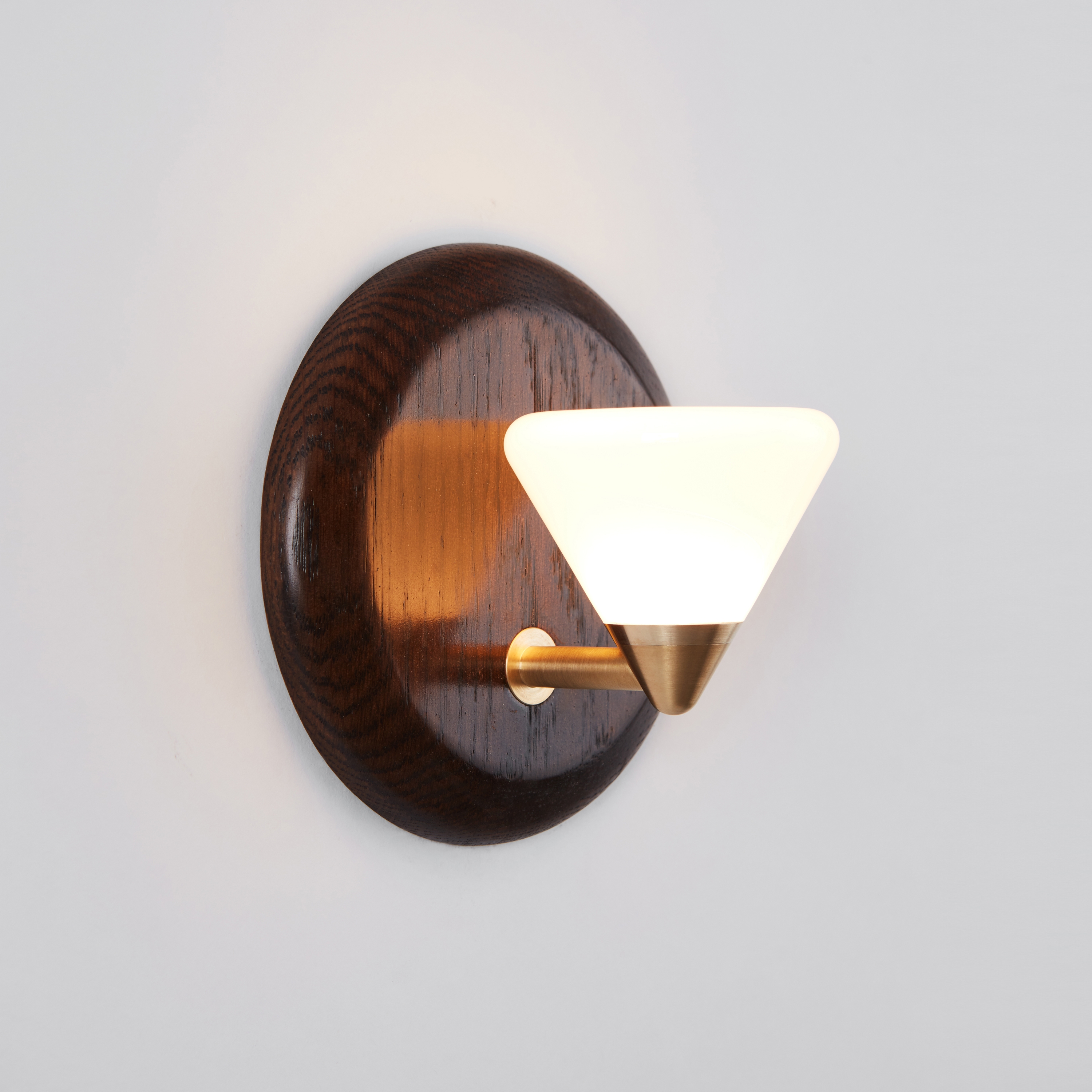 Mostra il prodotto Apollo Sconce del produttore Roll & Hill