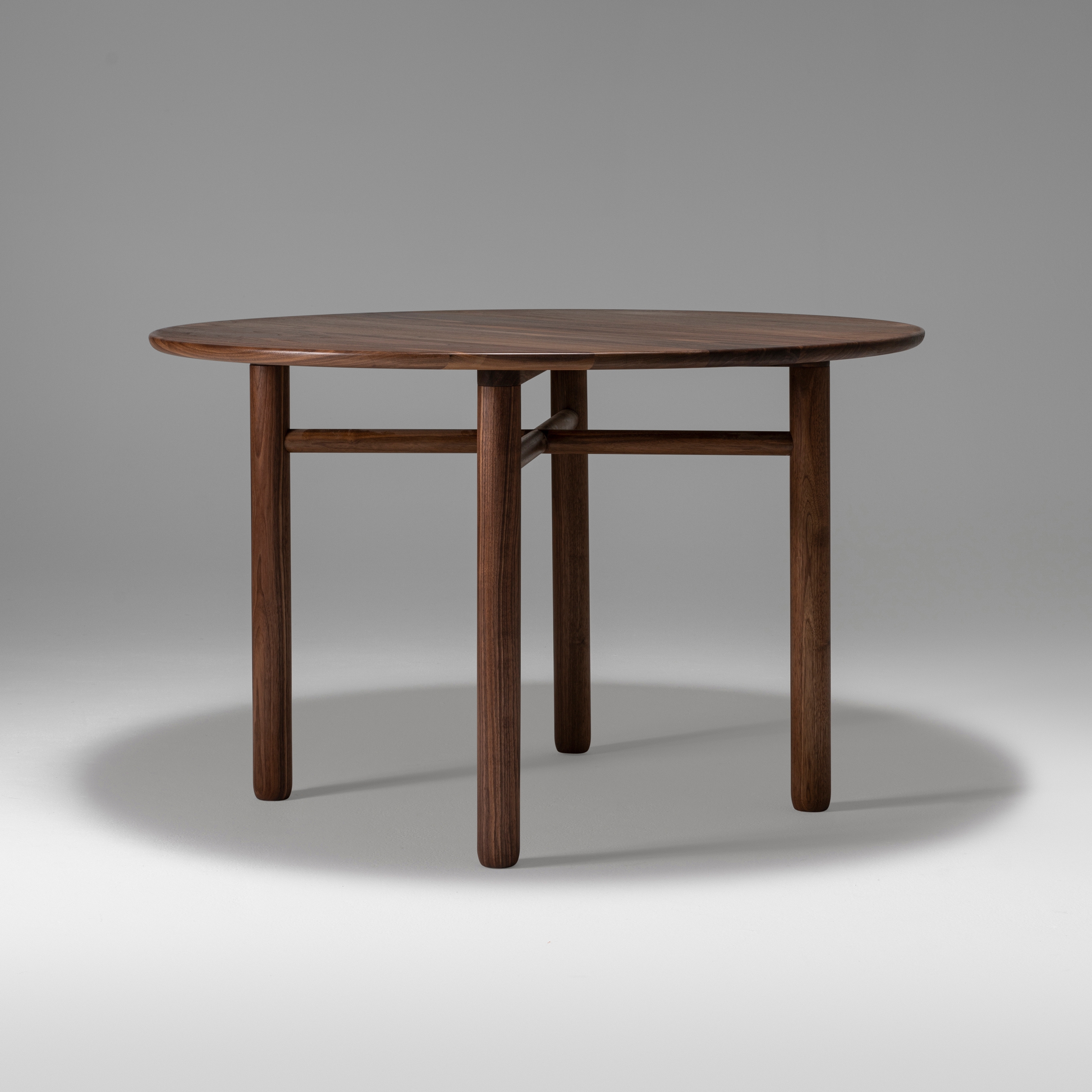 Produkt Cross Bar Table (Black Walnut) des Herstellers Roll & Hill anzeigen