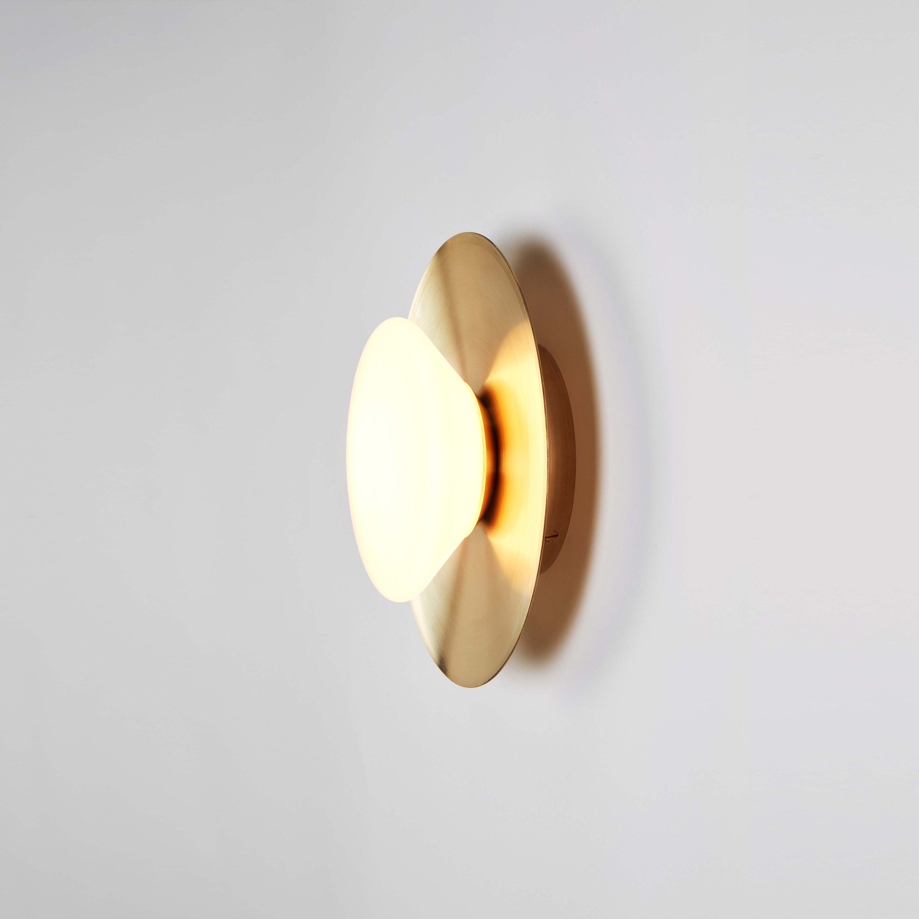 Bell Sconce 01 (Unlacquered Brass)