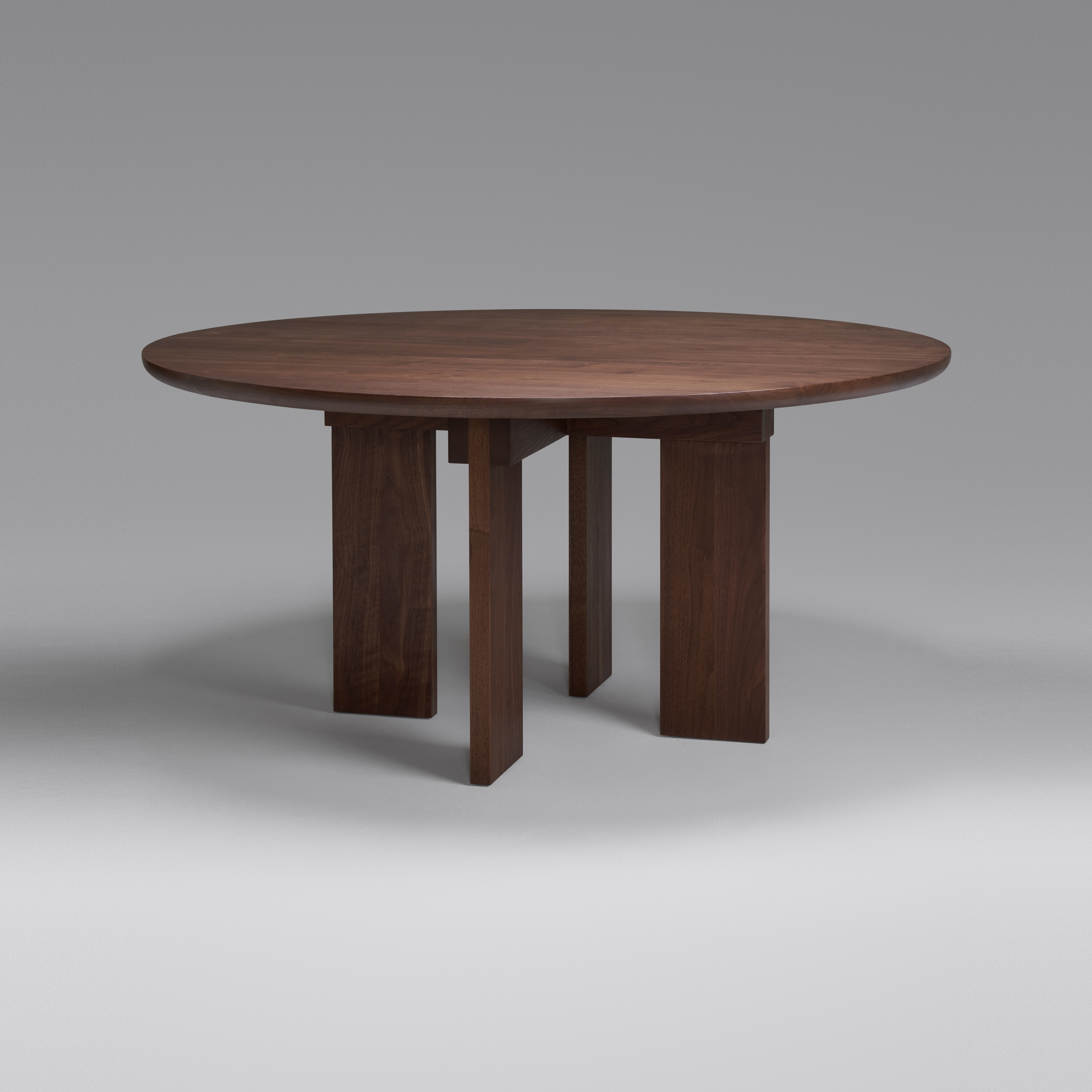 Produkt Chapter Table - 60 inch (Black Walnut) des Herstellers Roll & Hill anzeigen