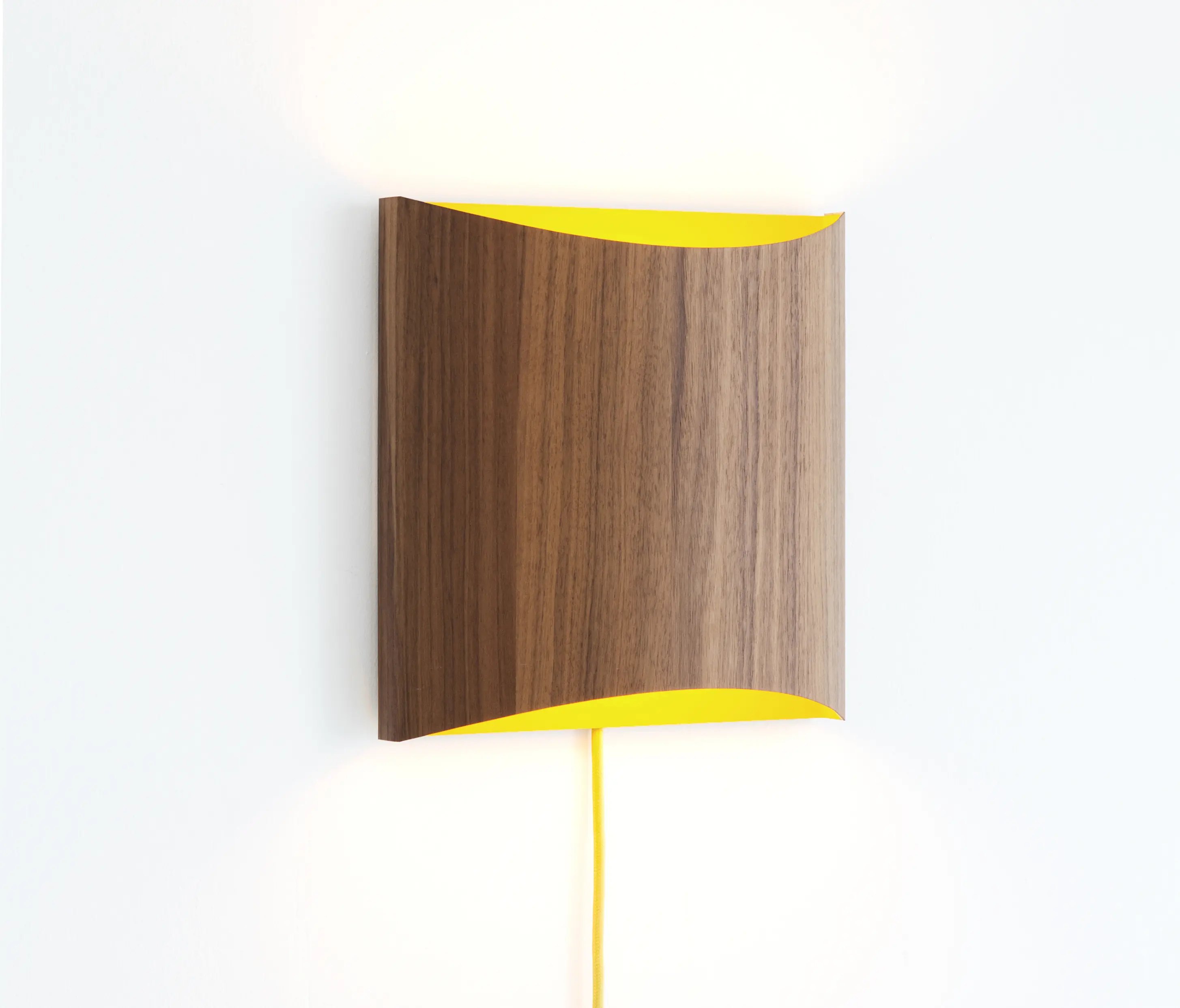lasfera - Sophie wall Wallnuss gelb mit Kabel