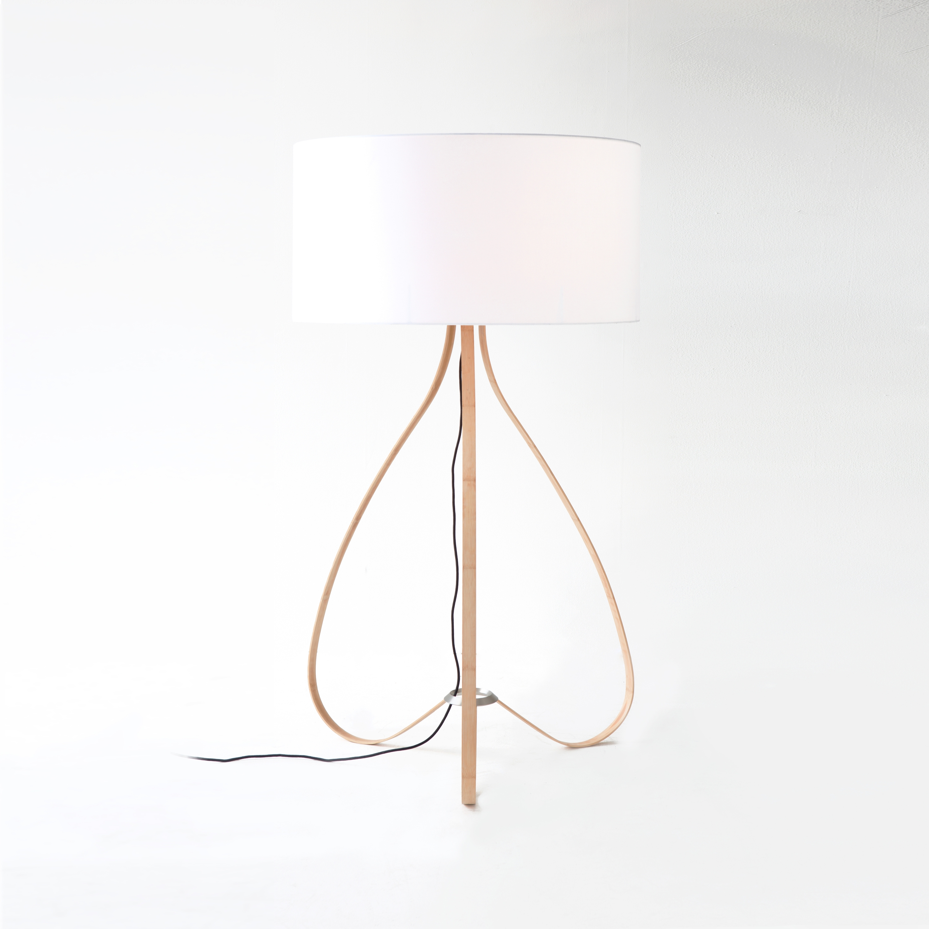 Produkt Yun floor lamp des Herstellers lasfera anzeigen