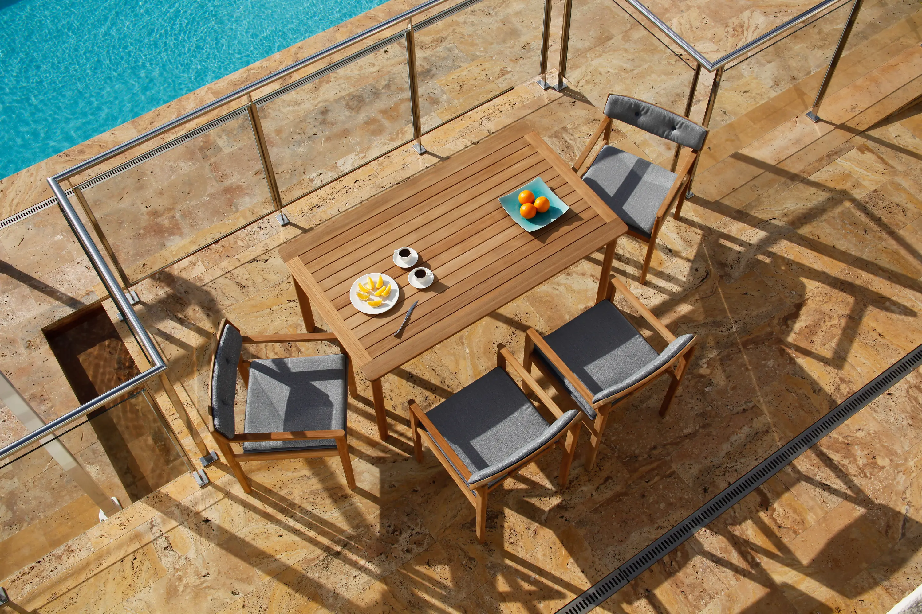 Barlow Tyrie - Atom Deep Seating Ottoman