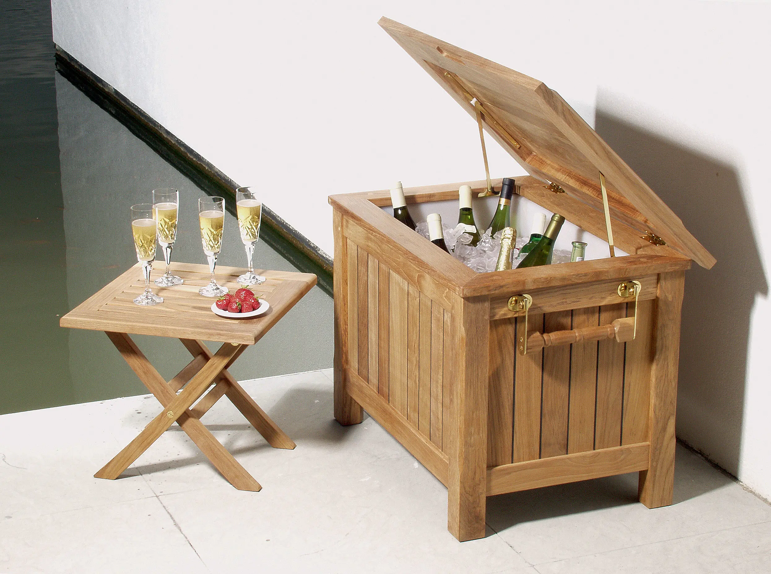 Barlow Tyrie - Reims Refreshment Chest