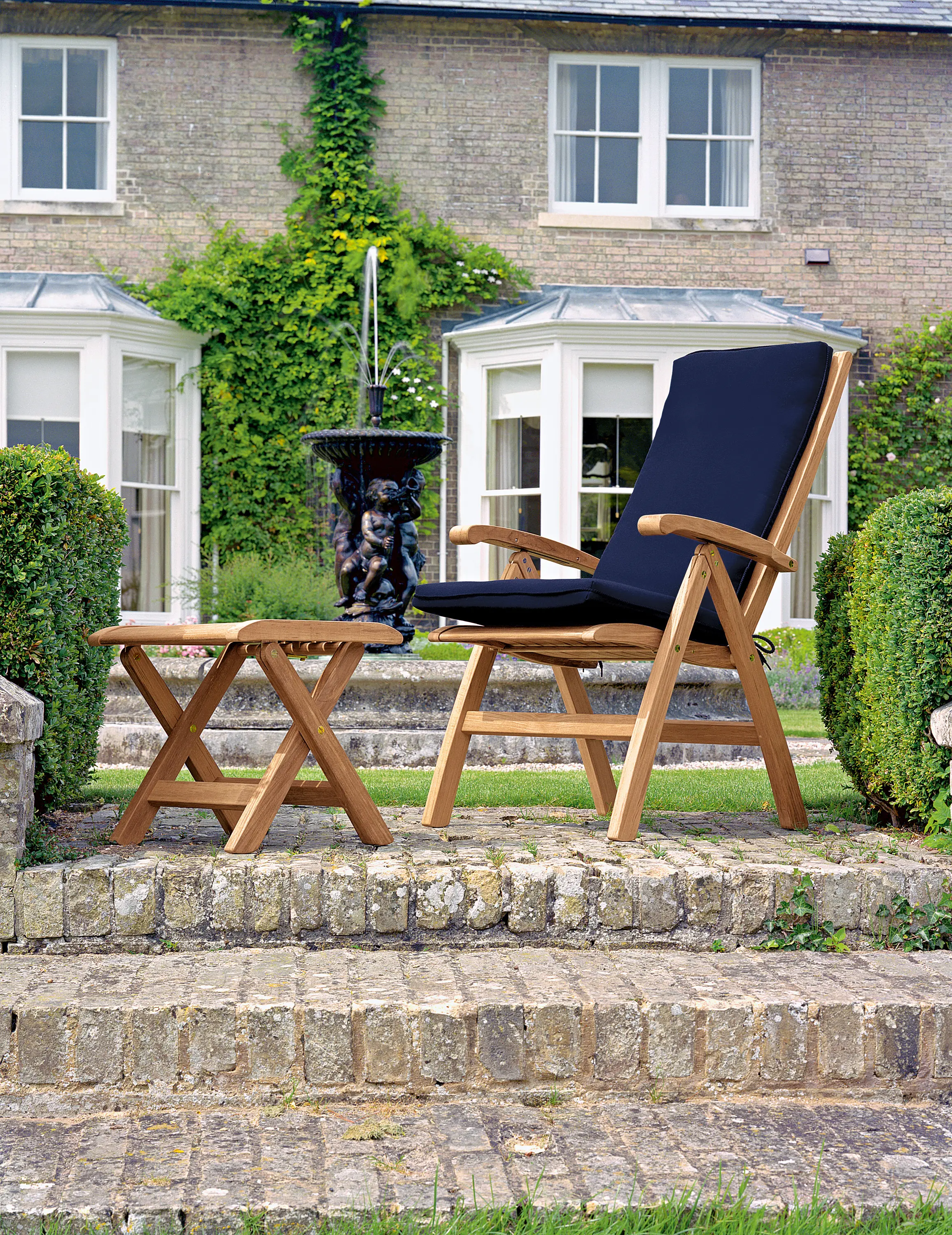 Barlow Tyrie - Ascot Footstall / Side Table