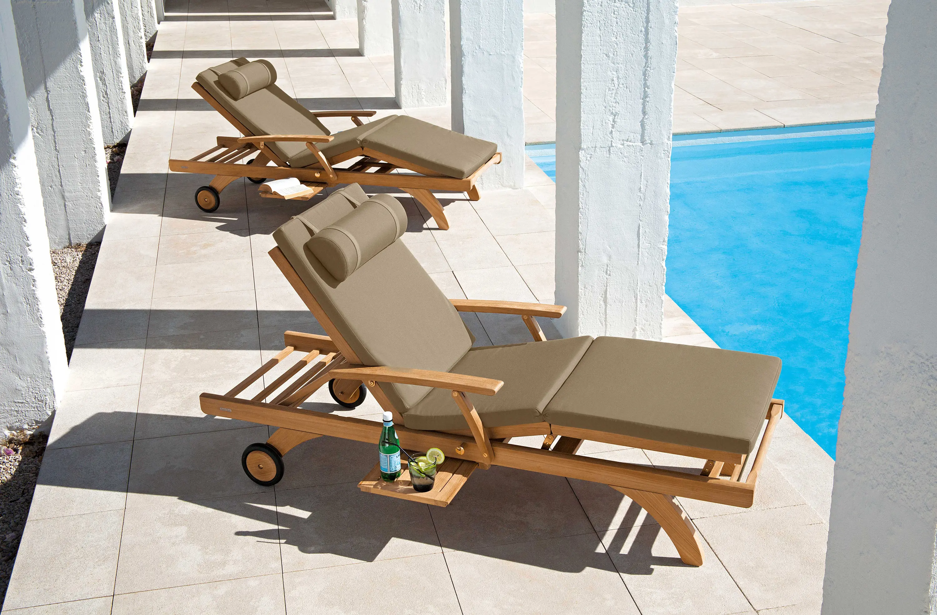 Barlow Tyrie - Capri Lounger - Standard