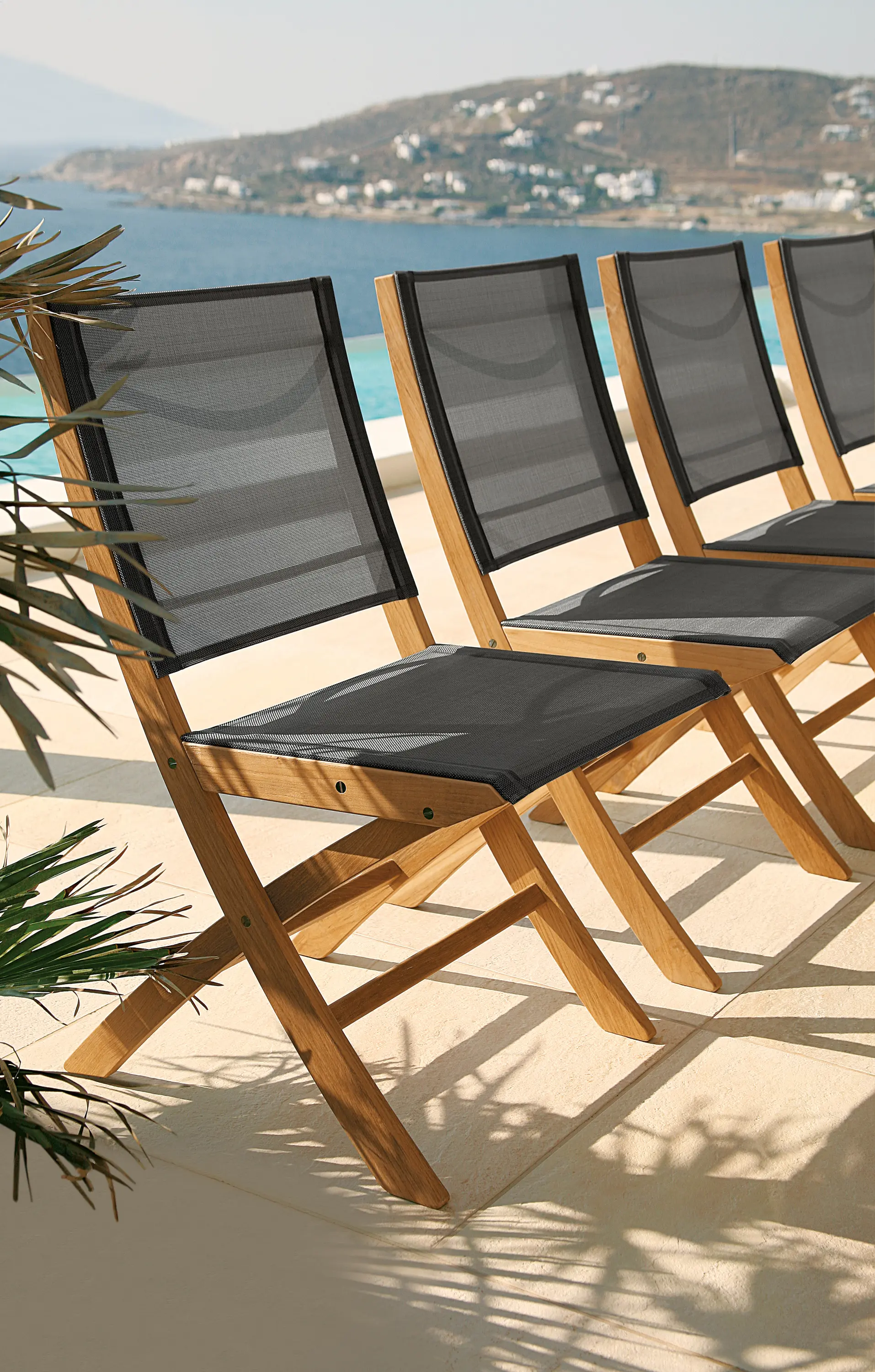 Barlow Tyrie - Horizon Chair (Charcoal Sling)