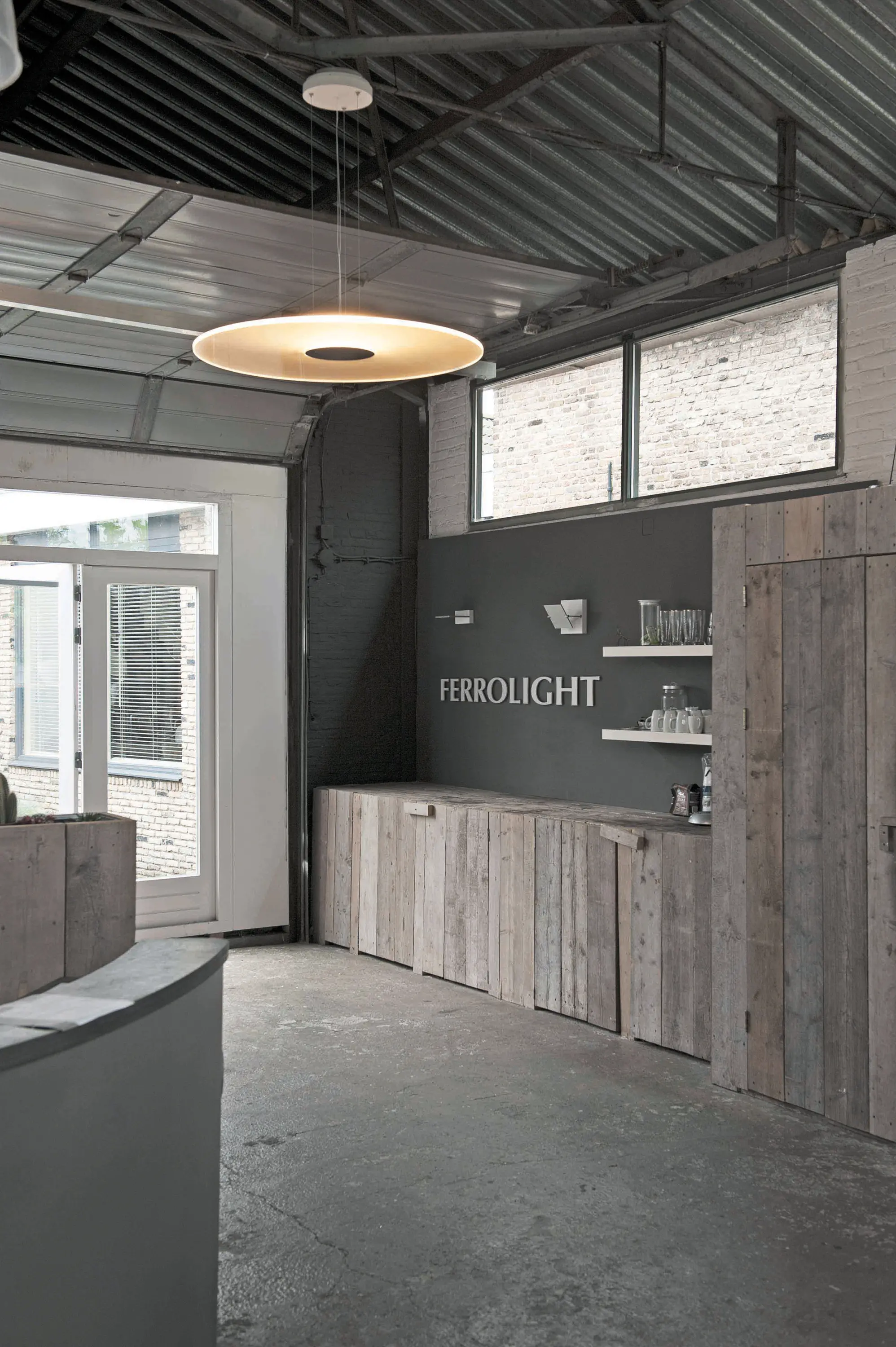 FERROLIGHT Design - GHOST DISC Suspended light
