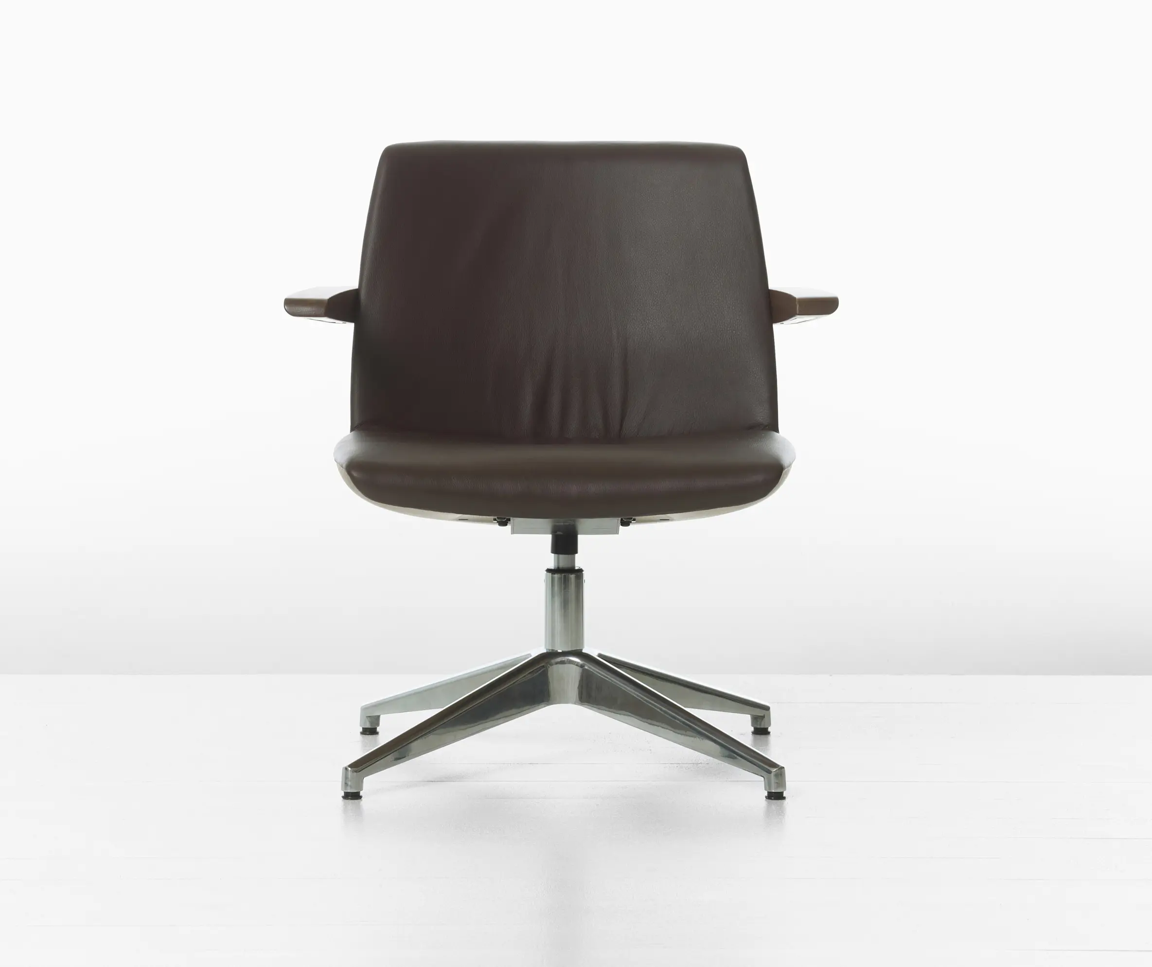 Geiger - Clamshell Clamshell Side Lowback Armchair