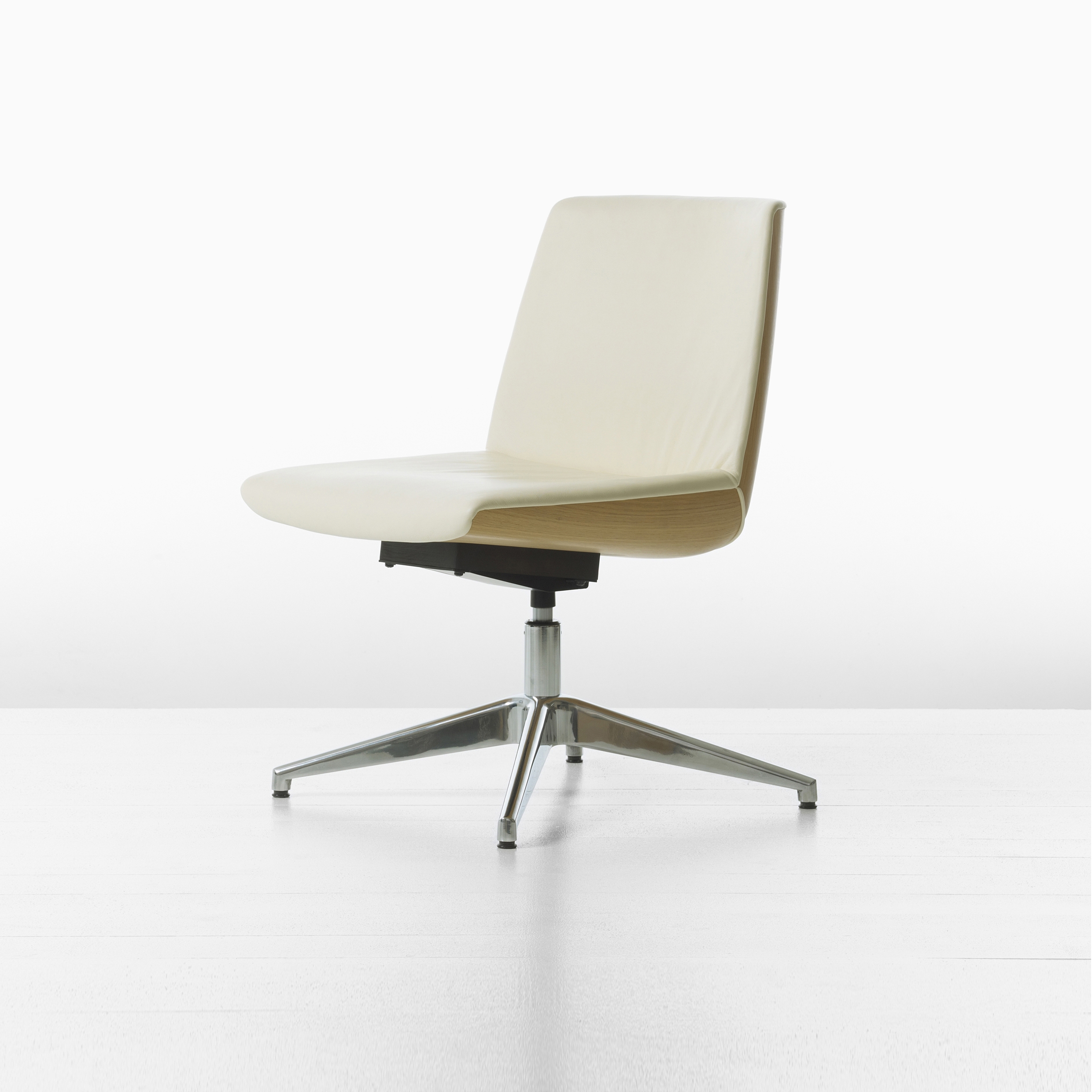 Clamshell Clamshell Side Lowback Armless Chair