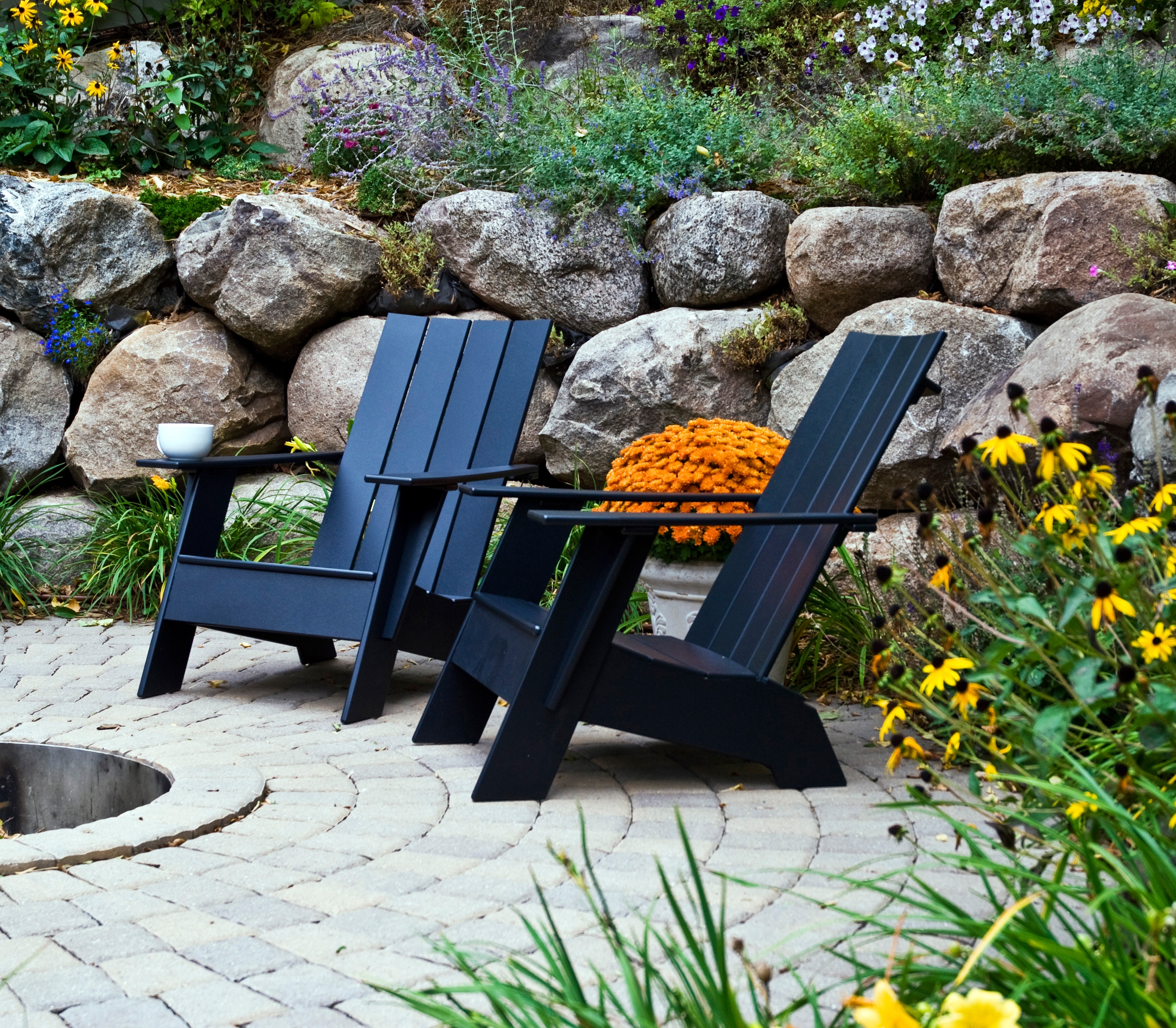 SEATING