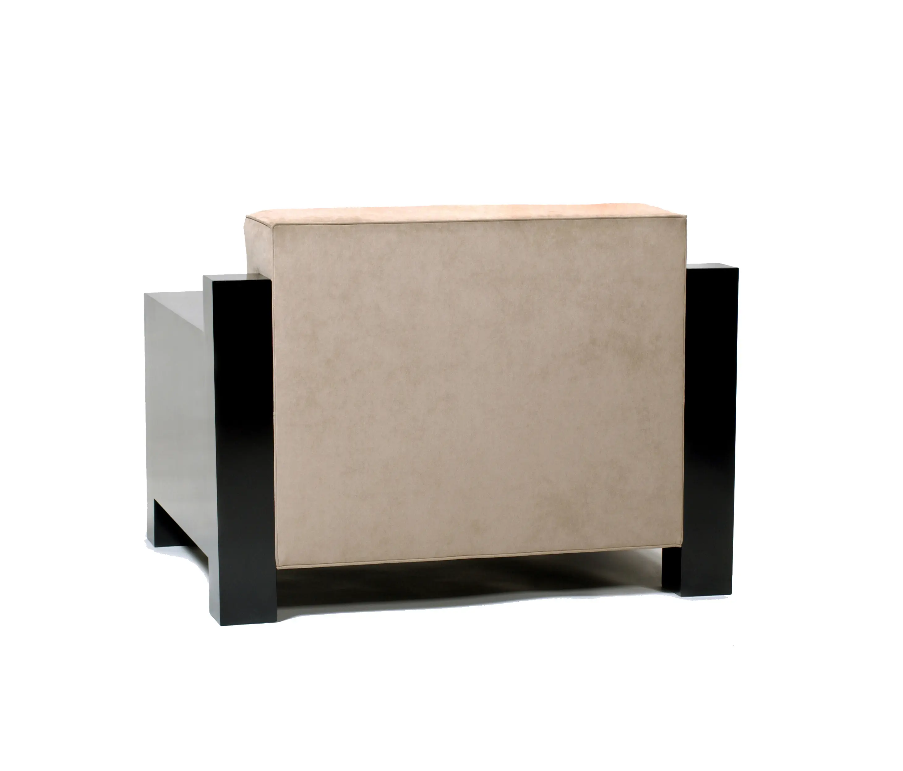 Naula - The King's Lacquer Chair
