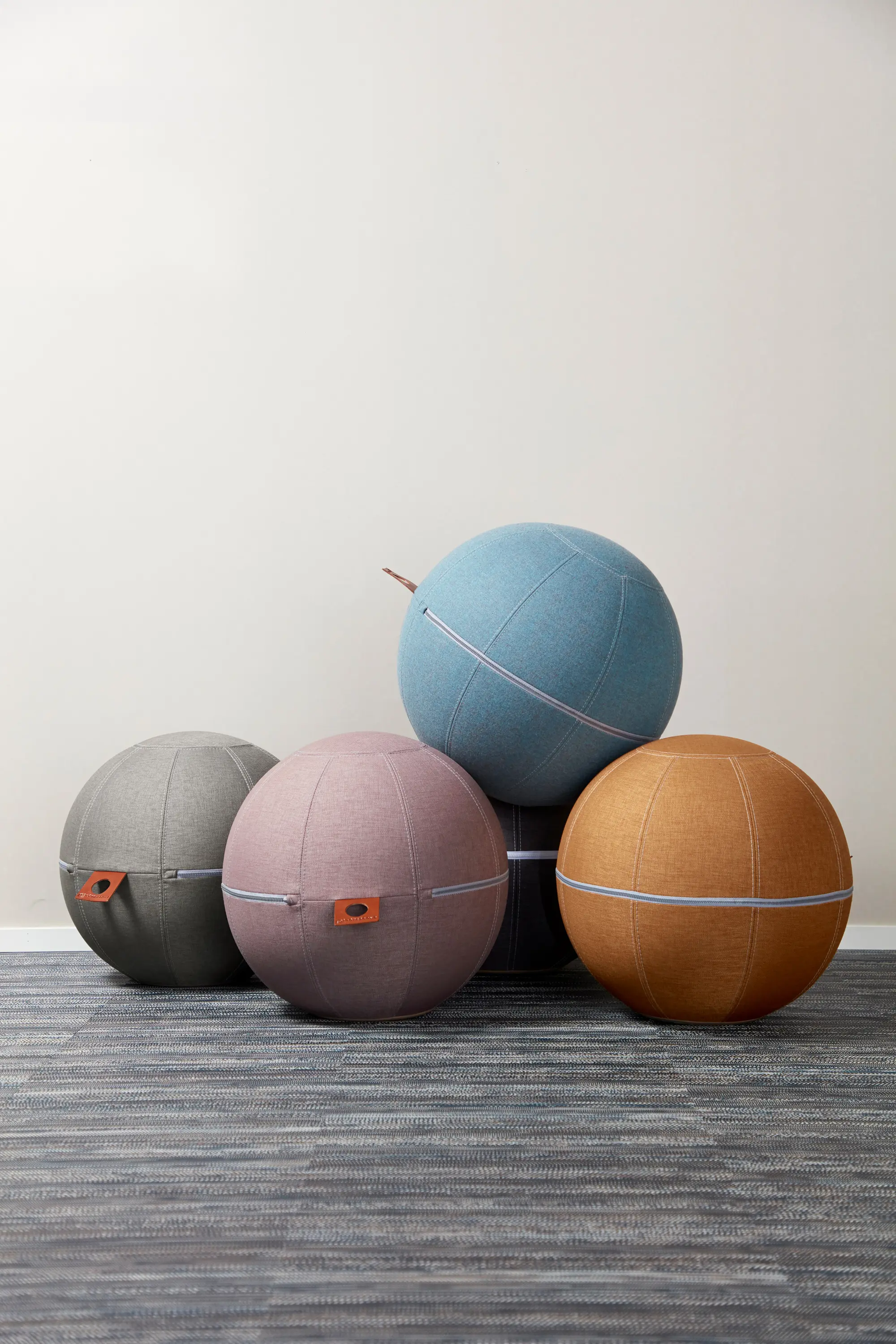 Götessons - Office Ballz