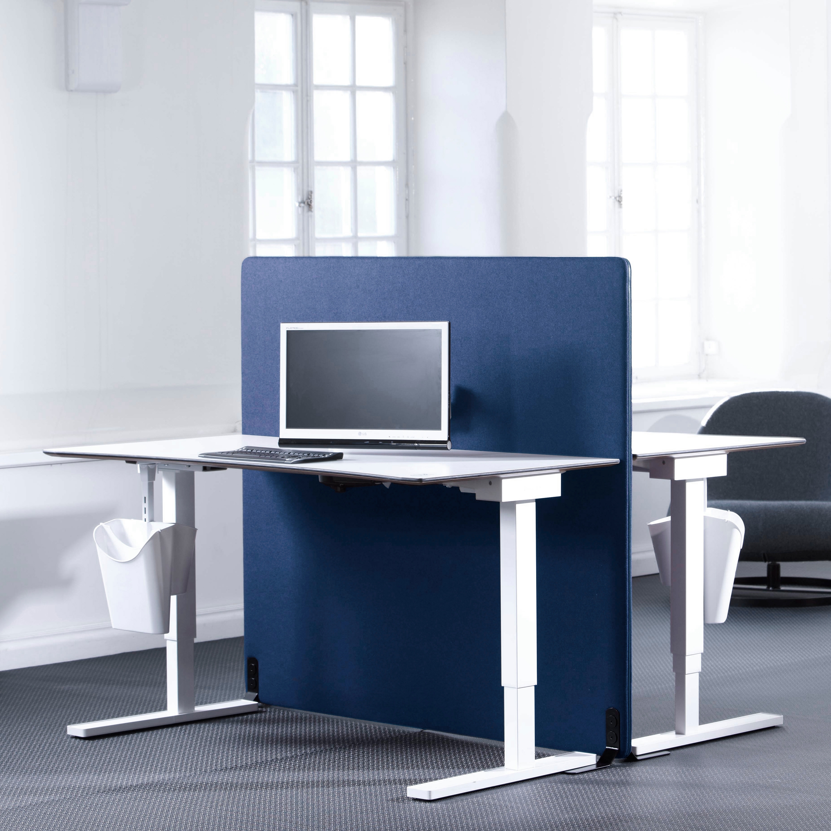 Display product ScreenIT A30 Floor Screen from manufacturer Götessons