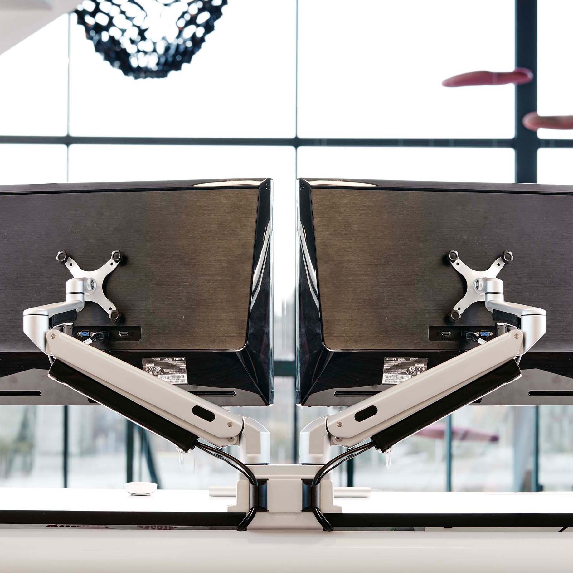 Mostra il prodotto ZAP Twin Monitor arm del produttore Götessons