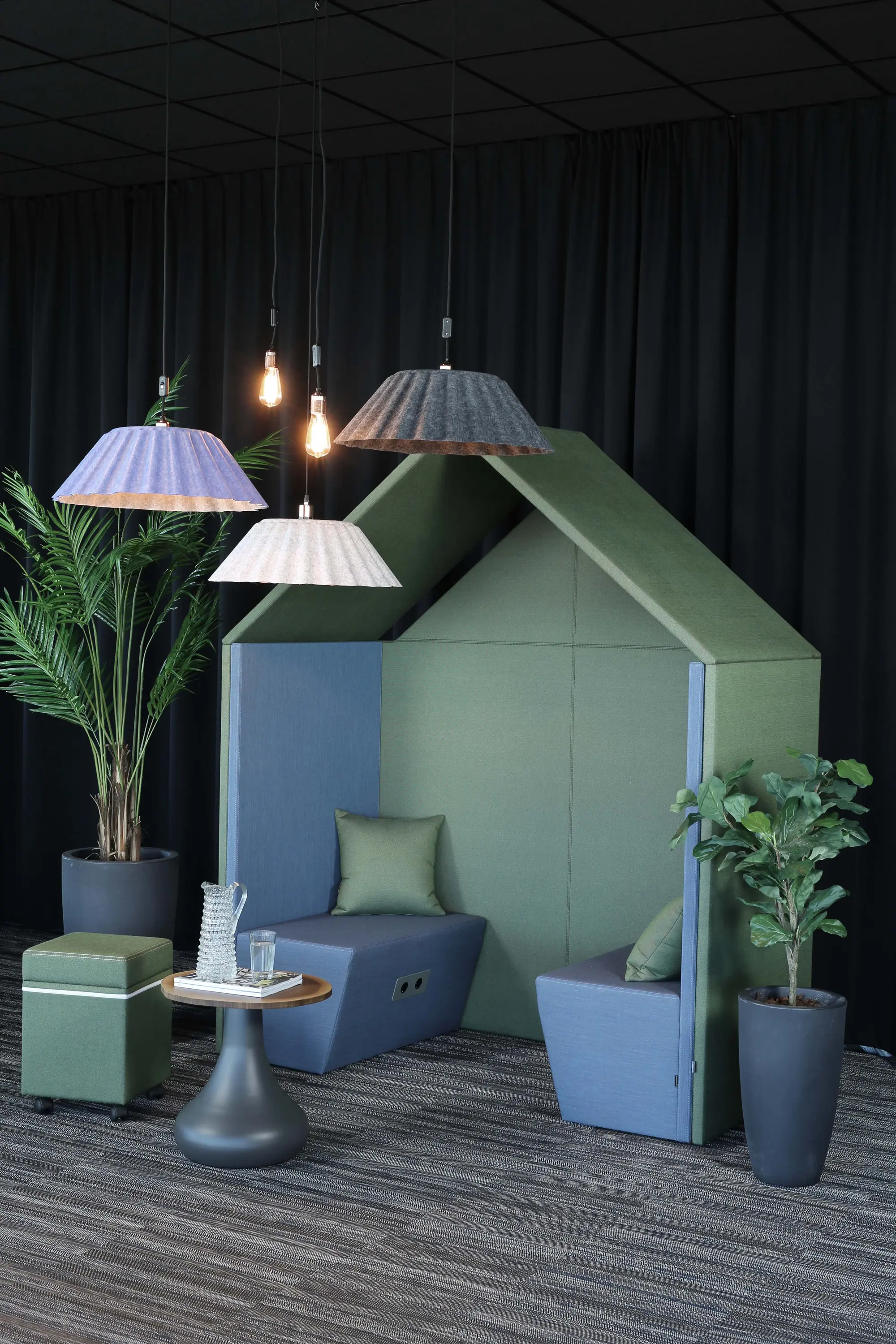 Götessons - Half a Hut Sofa