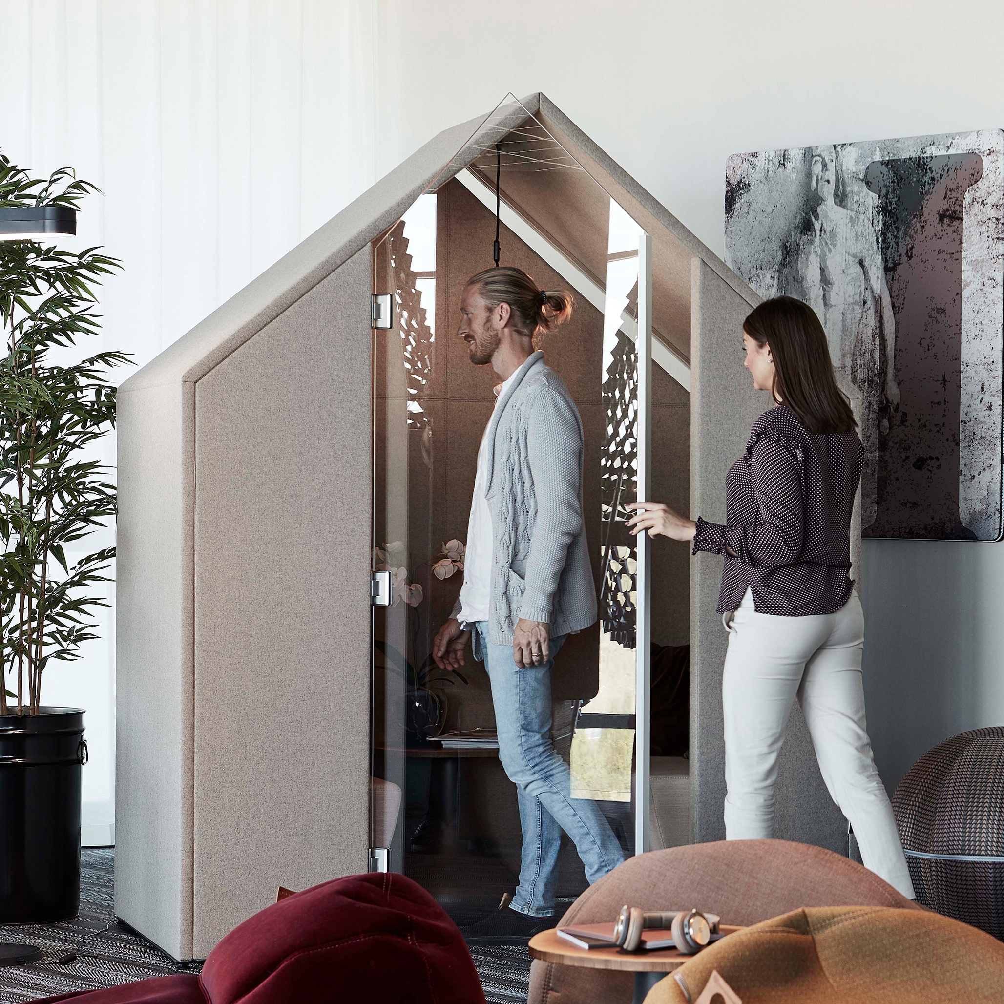 Produkt Half A Hut mit Frontblenden und Tür des Herstellers Götessons anzeigen