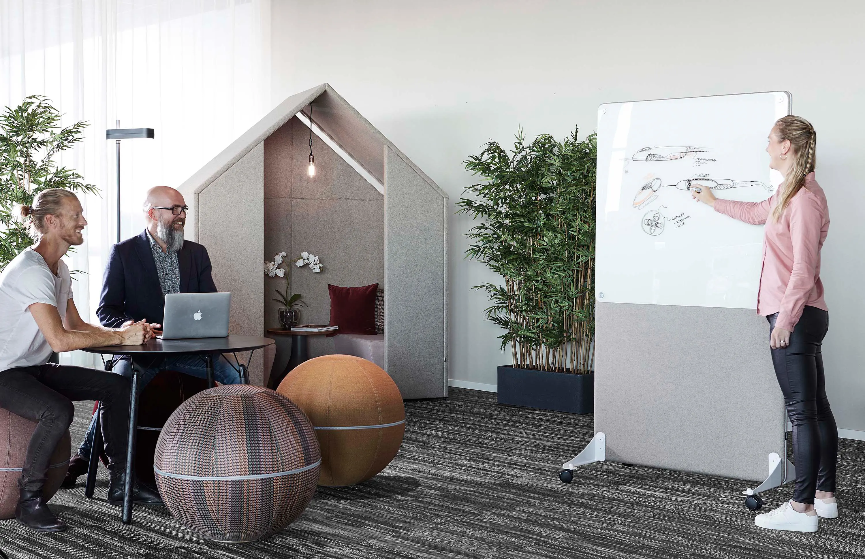 Götessons - Sketch Schreibtafel Stellwände