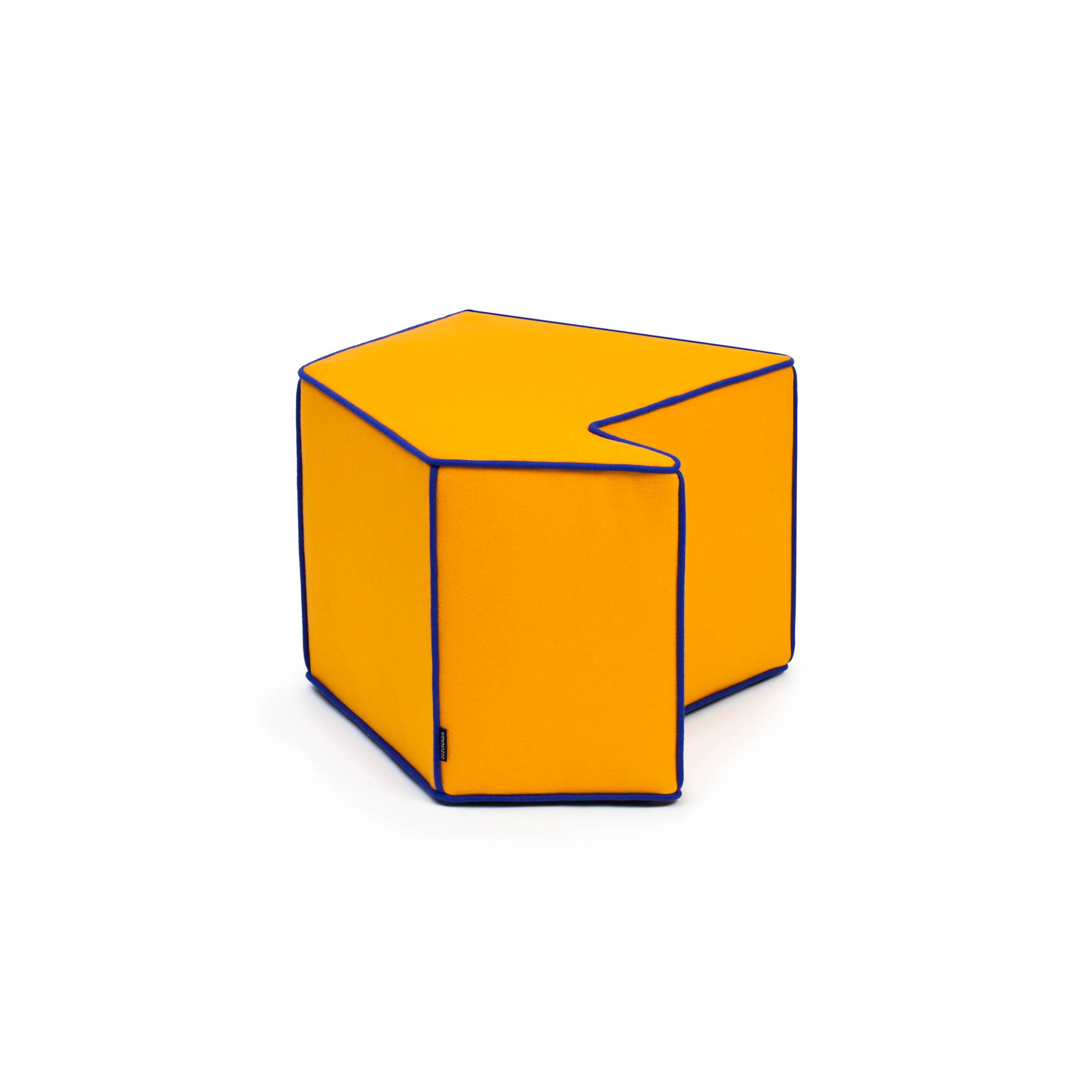 POUFS