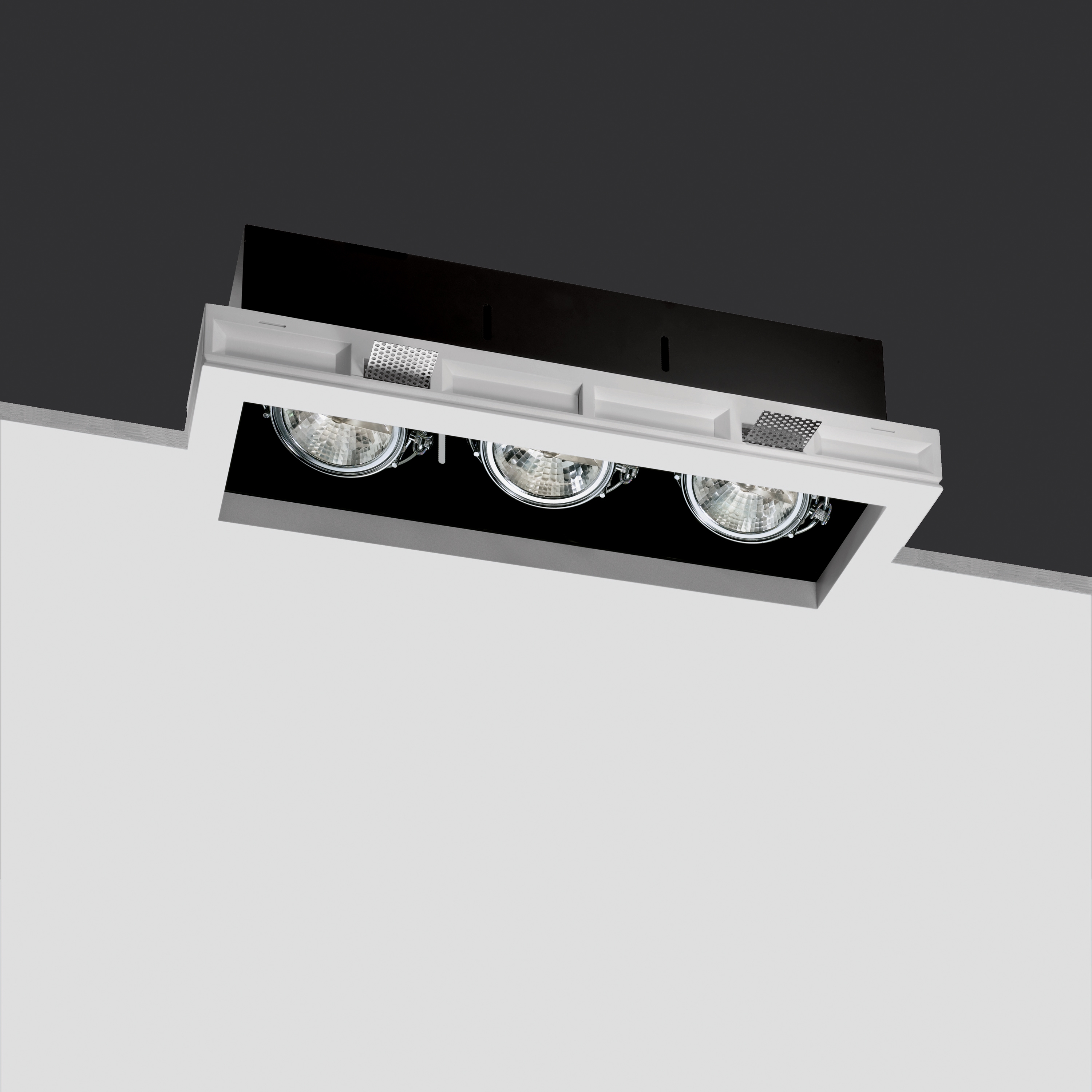Vertoon produk Black Box 3 van vervaardiger Buzzi & Buzzi