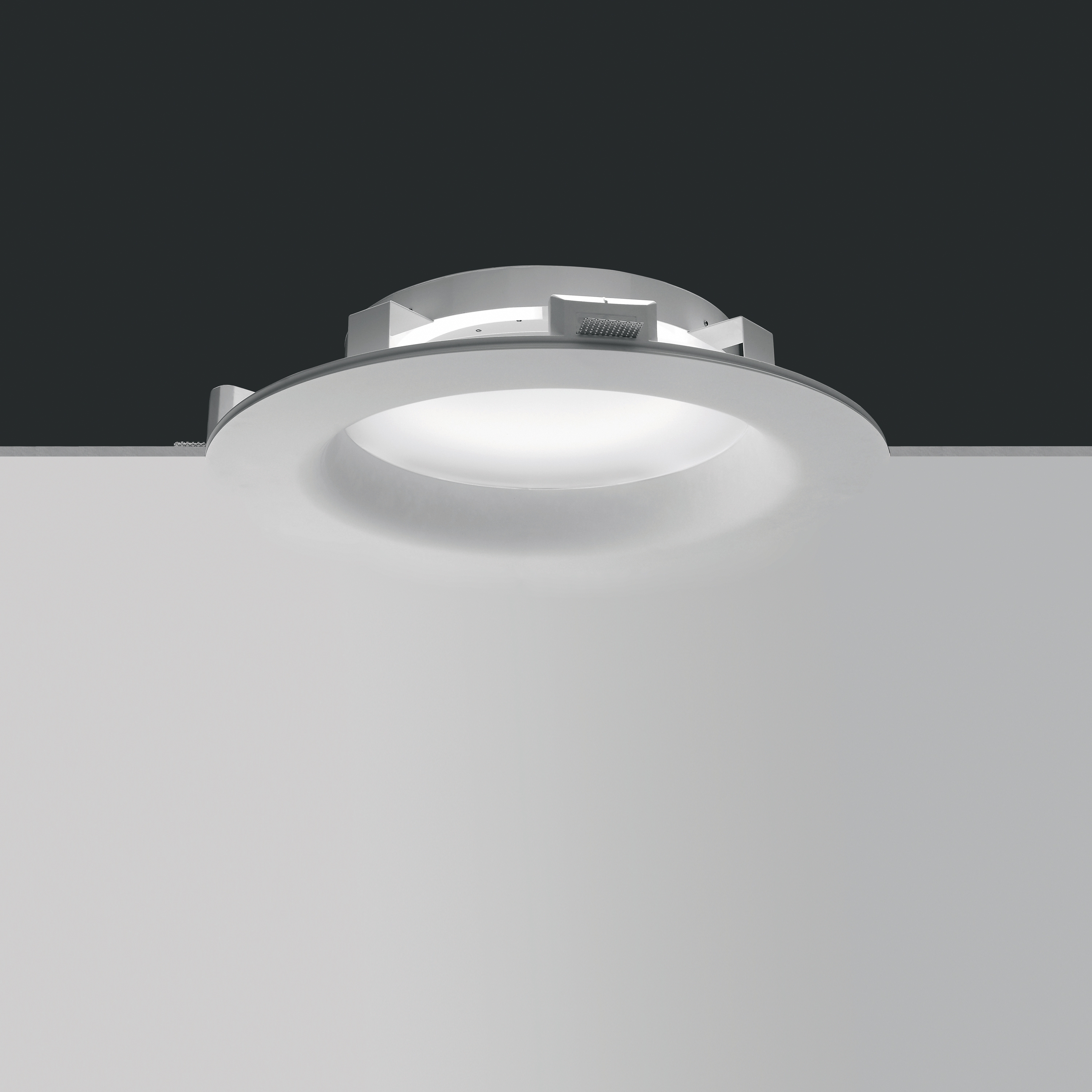 Vertoon produk Supernova van vervaardiger Buzzi & Buzzi