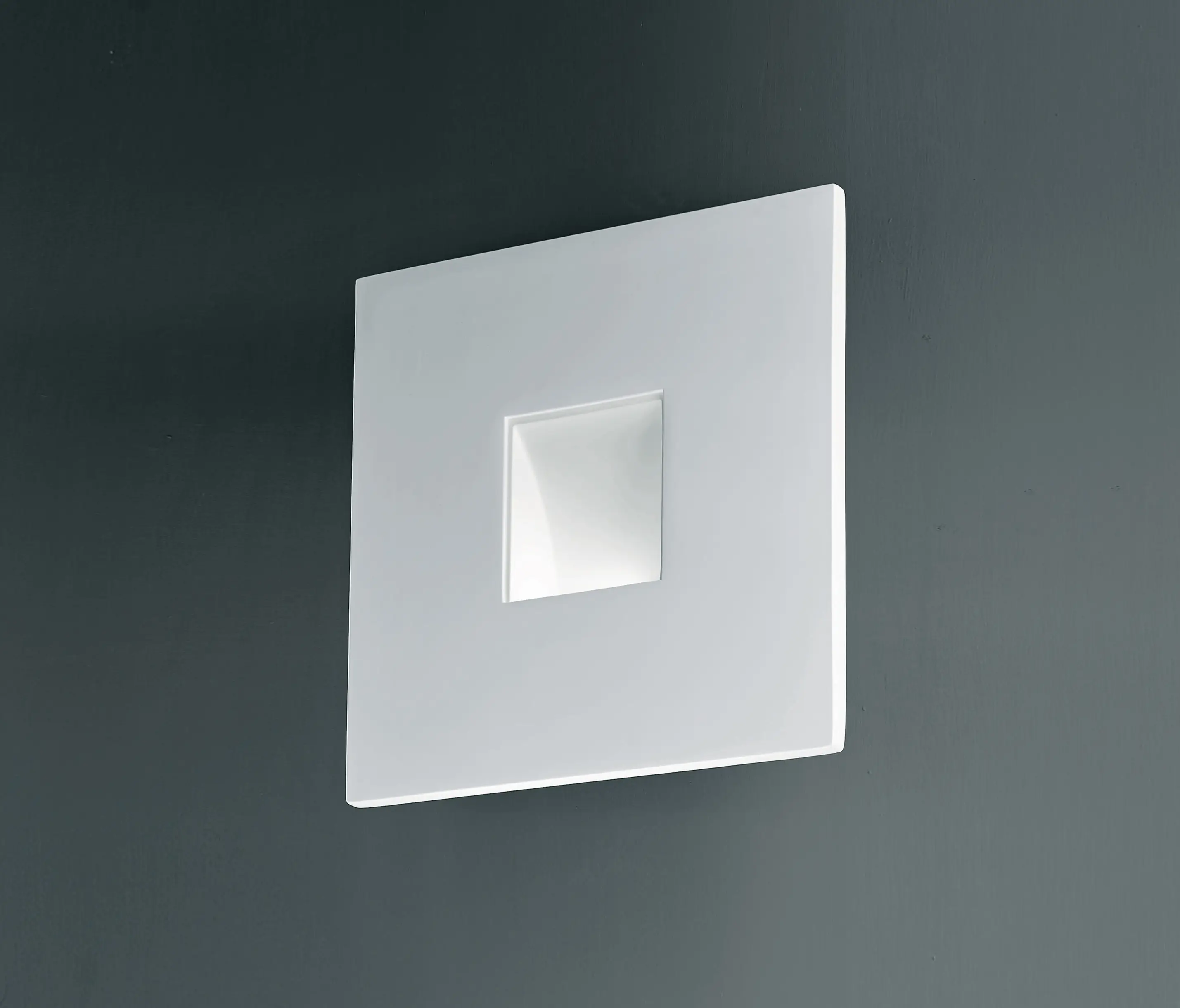 Buzzi & Buzzi - Frame