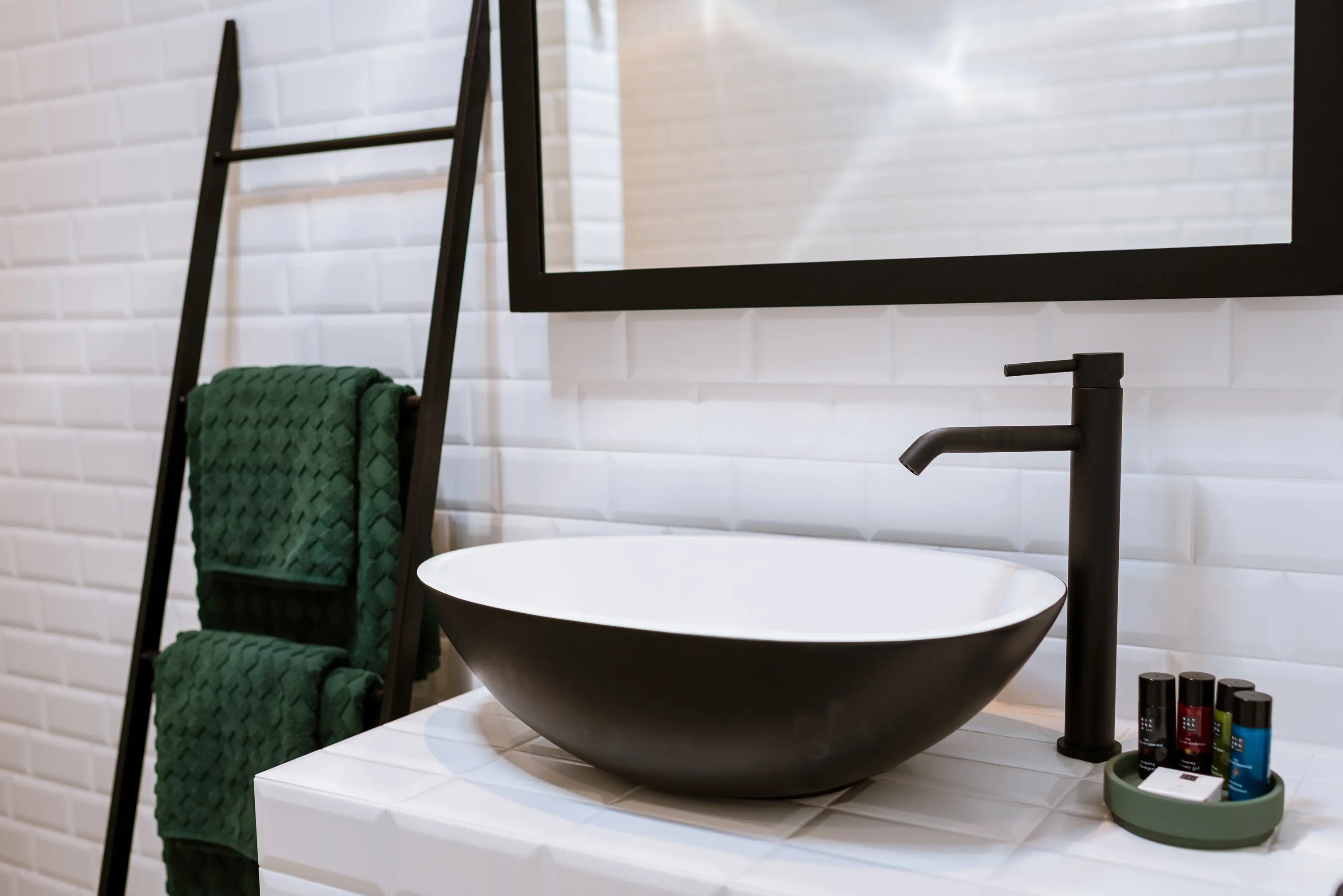 JEE-O - JEE-O rio basin small