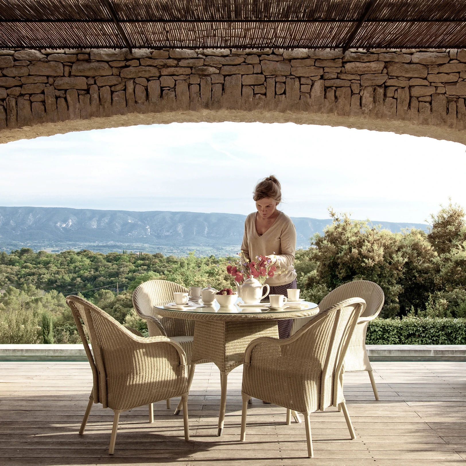 OUTDOOR DINING TABLES
